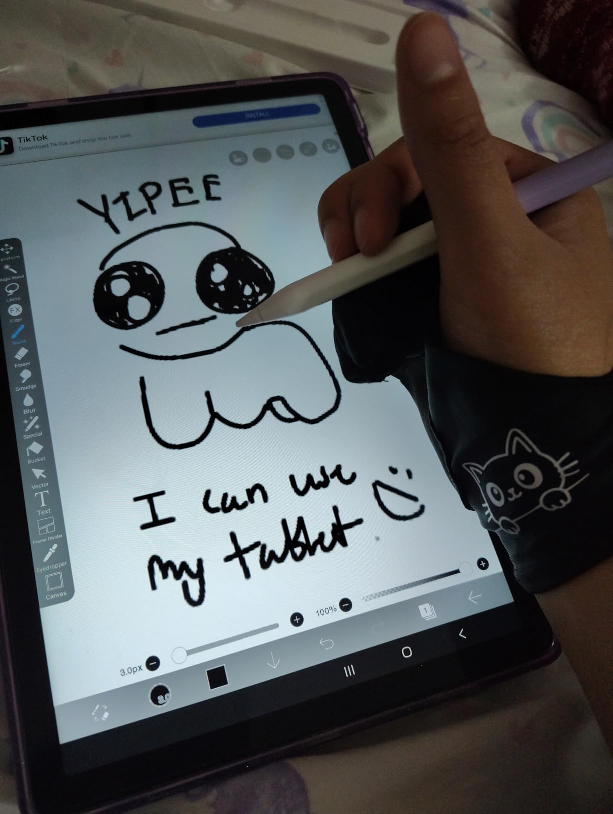 Digital Drawing Glove: 3-Layer Palm Rejection, Two-Finger Artist Glove for Drawing Tablet, iPad, Paper Sketching, Fits Left and Right Hand, Includes Cleaning Cloth (2-Pack, Medium, Black) customer photo 1