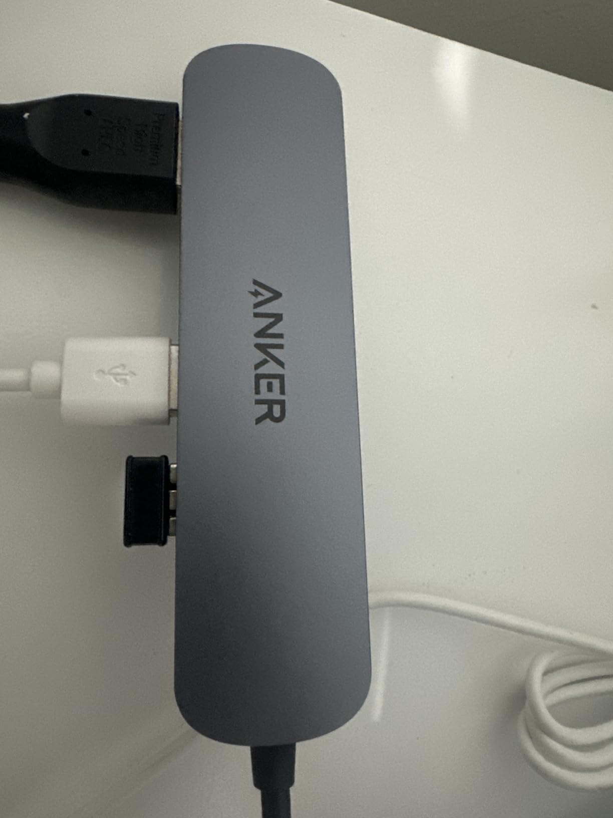 Anker USB C Hub, 5-in-1 USB Hub for Laptops, 4K HDMI USB-C Multiport Adapter with 90W Max Power Delivery, 3 USB A Data Ports USB C Dongle, Compact for MacBook, Dell, and More customer photo 2