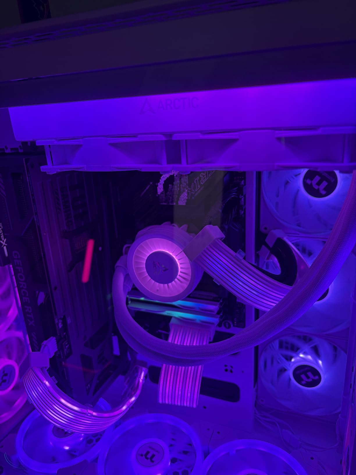 ARCTIC Liquid Freezer III Pro 240 A-RGB - 240 mm AIO CPU Cooler, Water Cooling, 38 mm Radiator, PWM Pump, VRM Fan, for AMD AM5/AM4, Intel LGA1851/1700 Contact Frame - Black customer photo 1