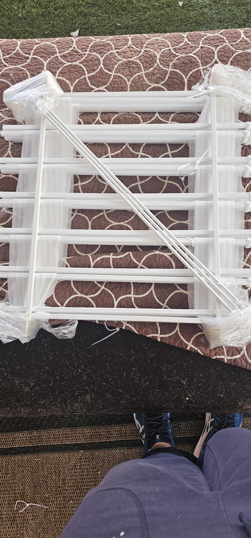 Metal Garden Fence 32 in H x 24 in W 5 Panels (4 Panels + 1 Gate) Total Length 10 ft, No Need Dig Rustproof Animal Barrier Fencing Border Fence for Dog, Patio,Yard, Landscape, Flower Bed customer photo 1