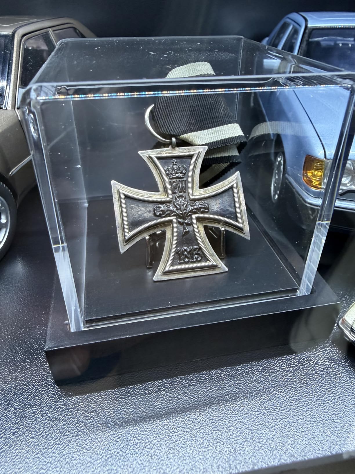 JupDec Basketball Display Case Acrylic Clear 10