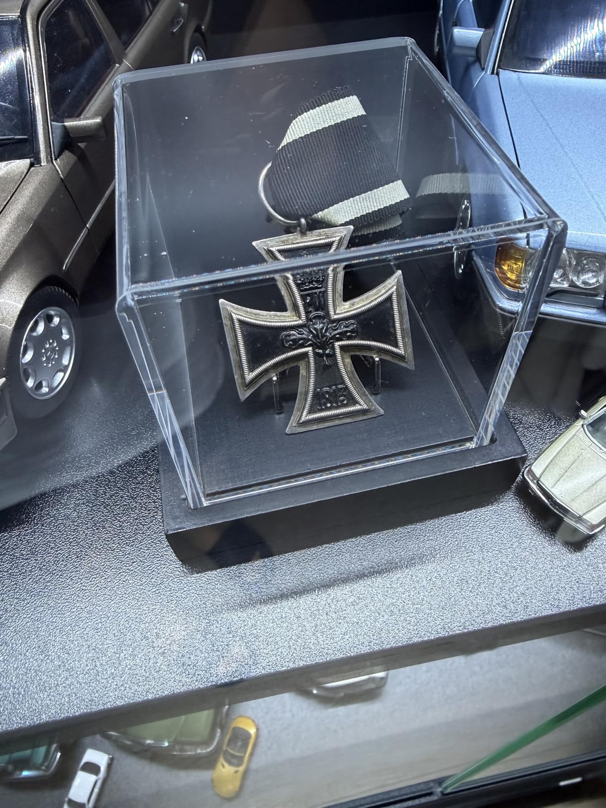 JupDec Basketball Display Case Acrylic Clear 10