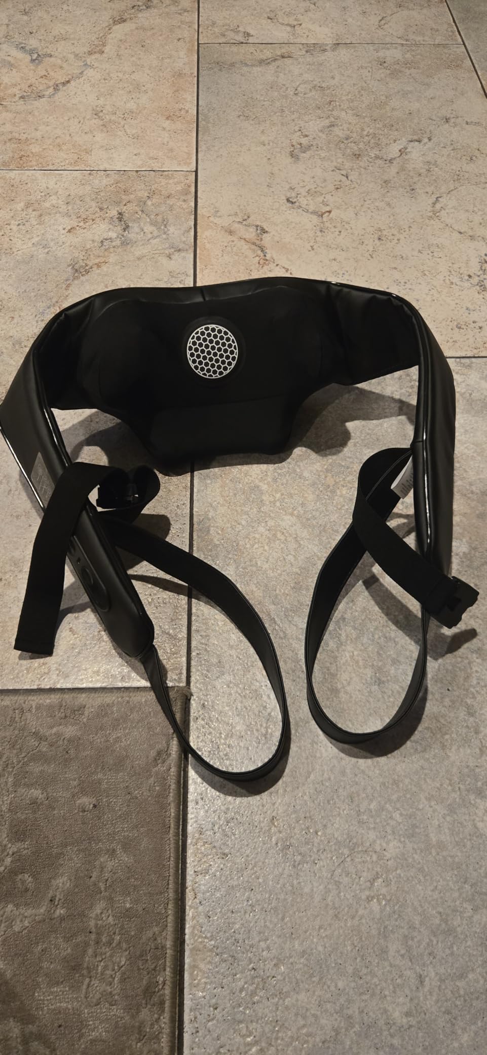 KNQZE Neck and Shoulder Massager with Heat, Cordless Back and Neck Massager, Upgraded Graphene Heating, 4D Shiatsu Deep Kneading Massage for Shoulder, Back, Leg, Pain Relief customer photo 2