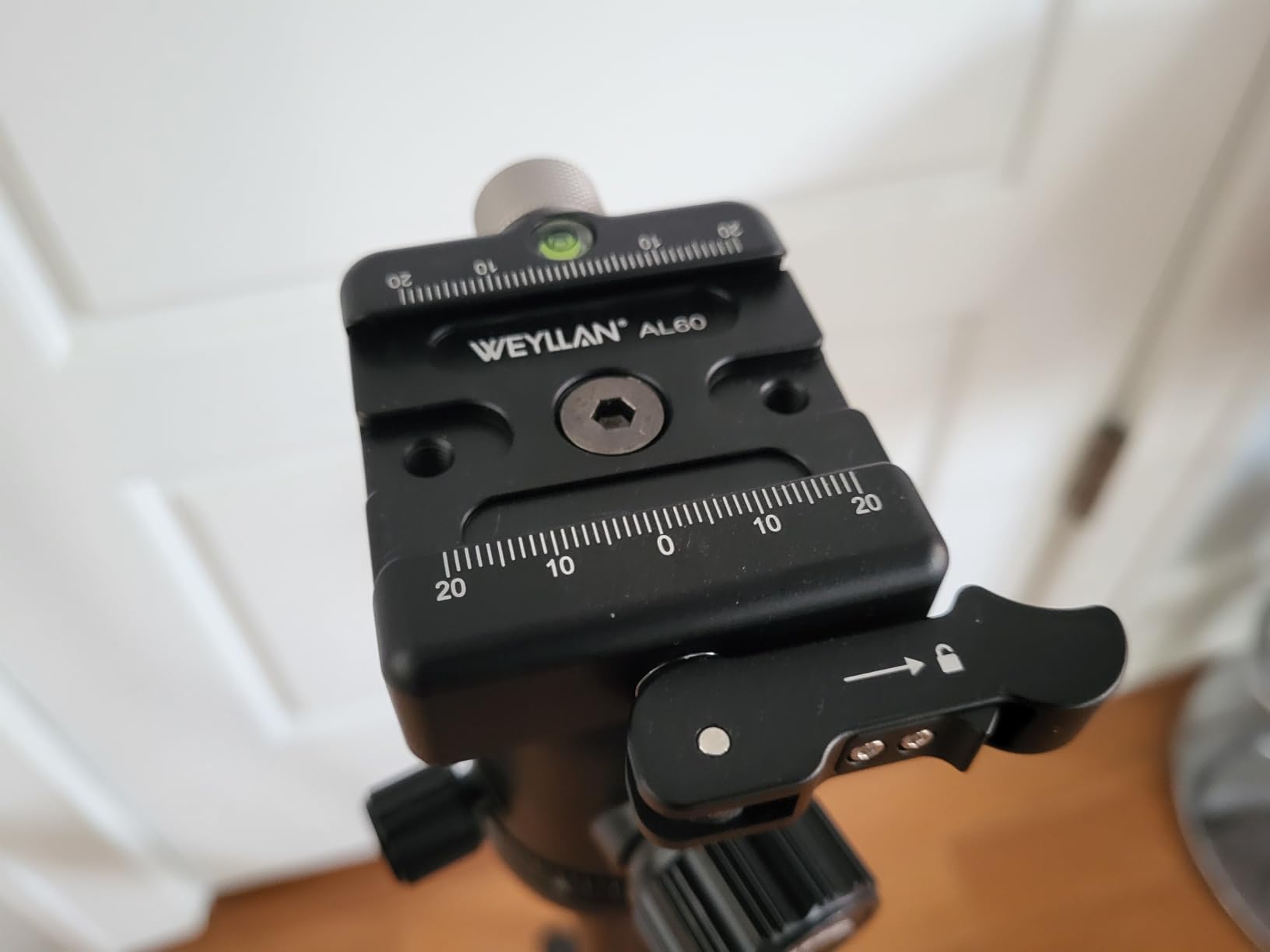 WEYLLAN EH46L Lever Ball Head with Stainless Steel Lock Pin, 46mm Low Profile Heavy Duty Tripod Ball Head Mount with Arca Swiss Quick Release Plate for Tripod Monopod DSLR Camera Camcorder Telescope customer photo 1