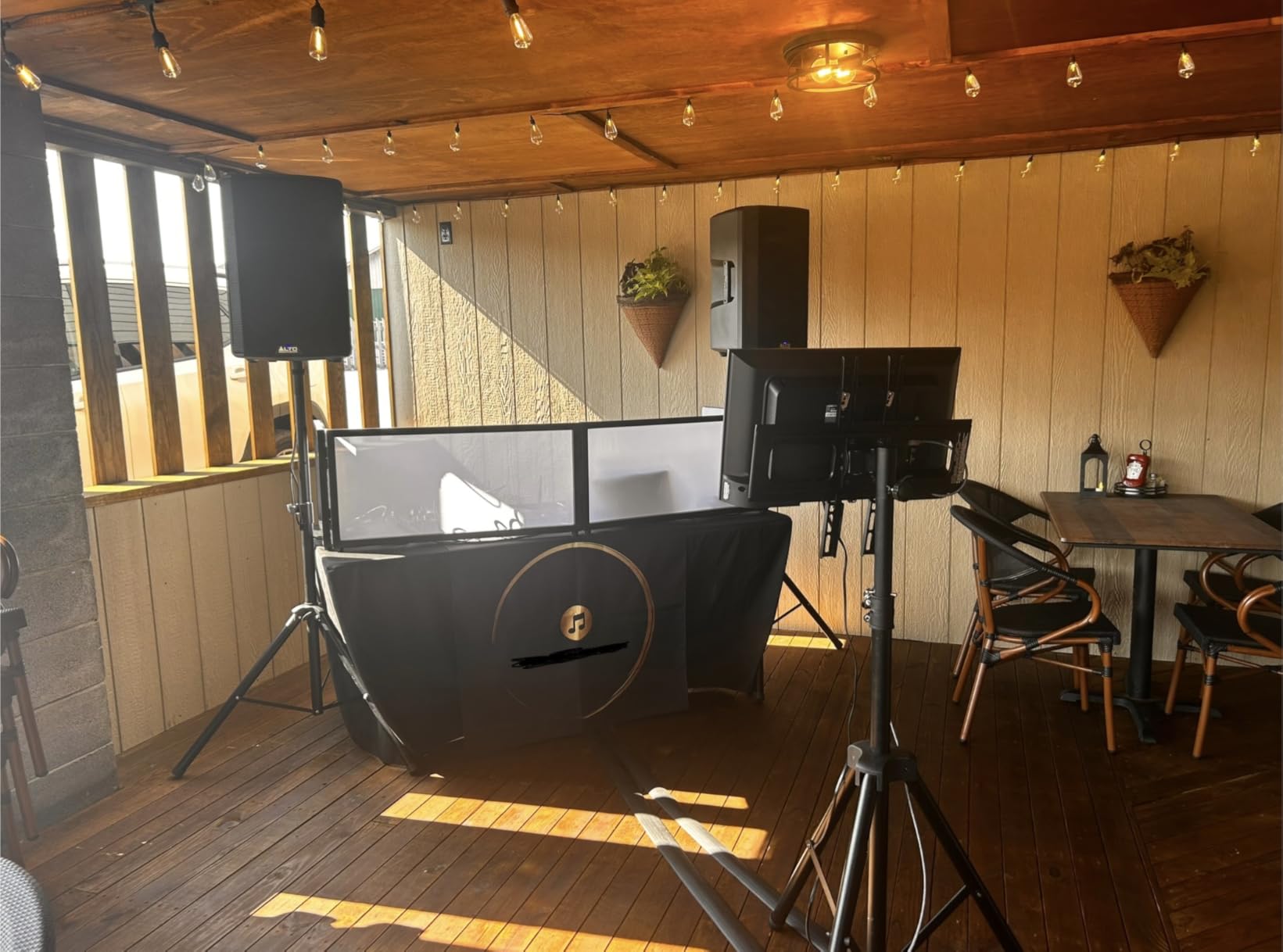 ALTO TX412B 600W 12-Inch Battery Powered PA Speaker with Bluetooth, 2-Channel Mixer, True Wireless Stereo customer photo 1