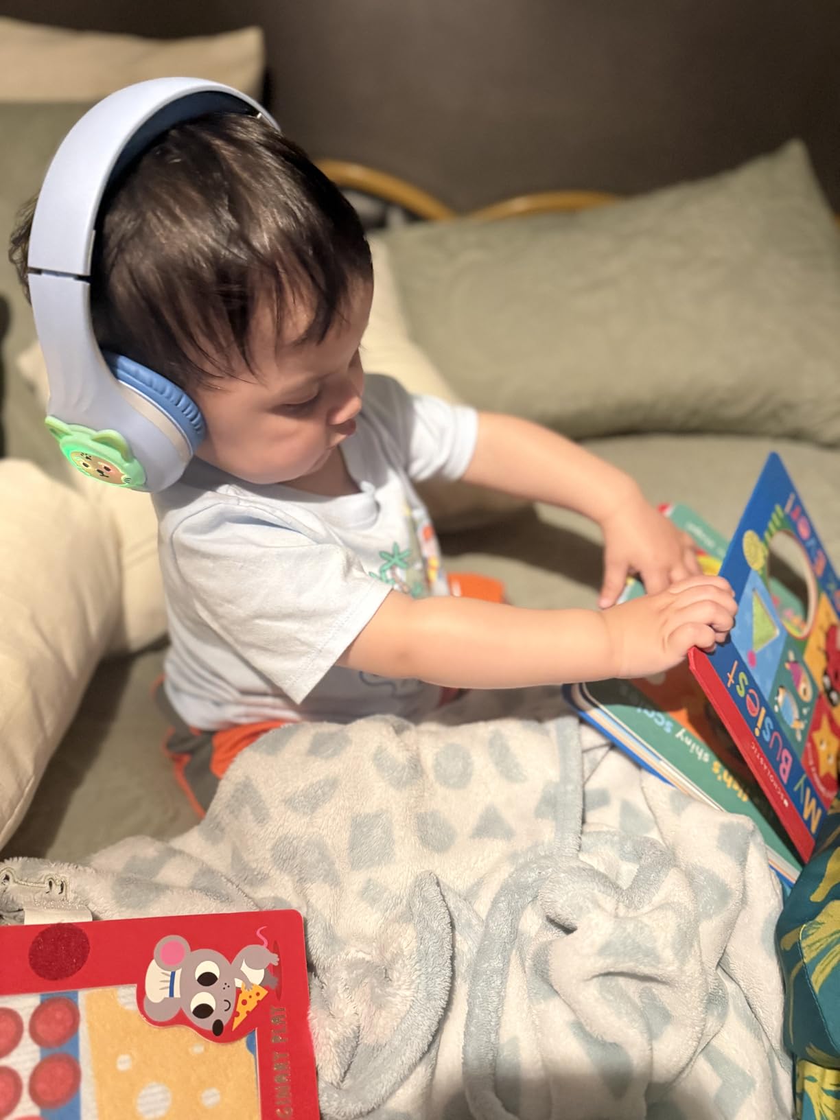 Riwbox CB-7S Kids Wireless Headphones, with Safe Volume Control 74/85/95dB, LED Glow Lights, 50H Playtime, Bluetooth V5.3, Built-in Mic, TF Card Slot, for Travel/School/Phone/Laptop (Pink&Purple) customer photo 1