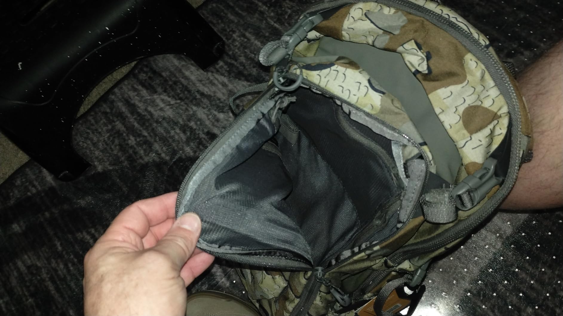 KUIU Divide 1500 Hunting Day Pack, 25L Lightweight Mid-Sized Backpack with Expandable Divide Pocket, Hydration Compatible customer photo 2