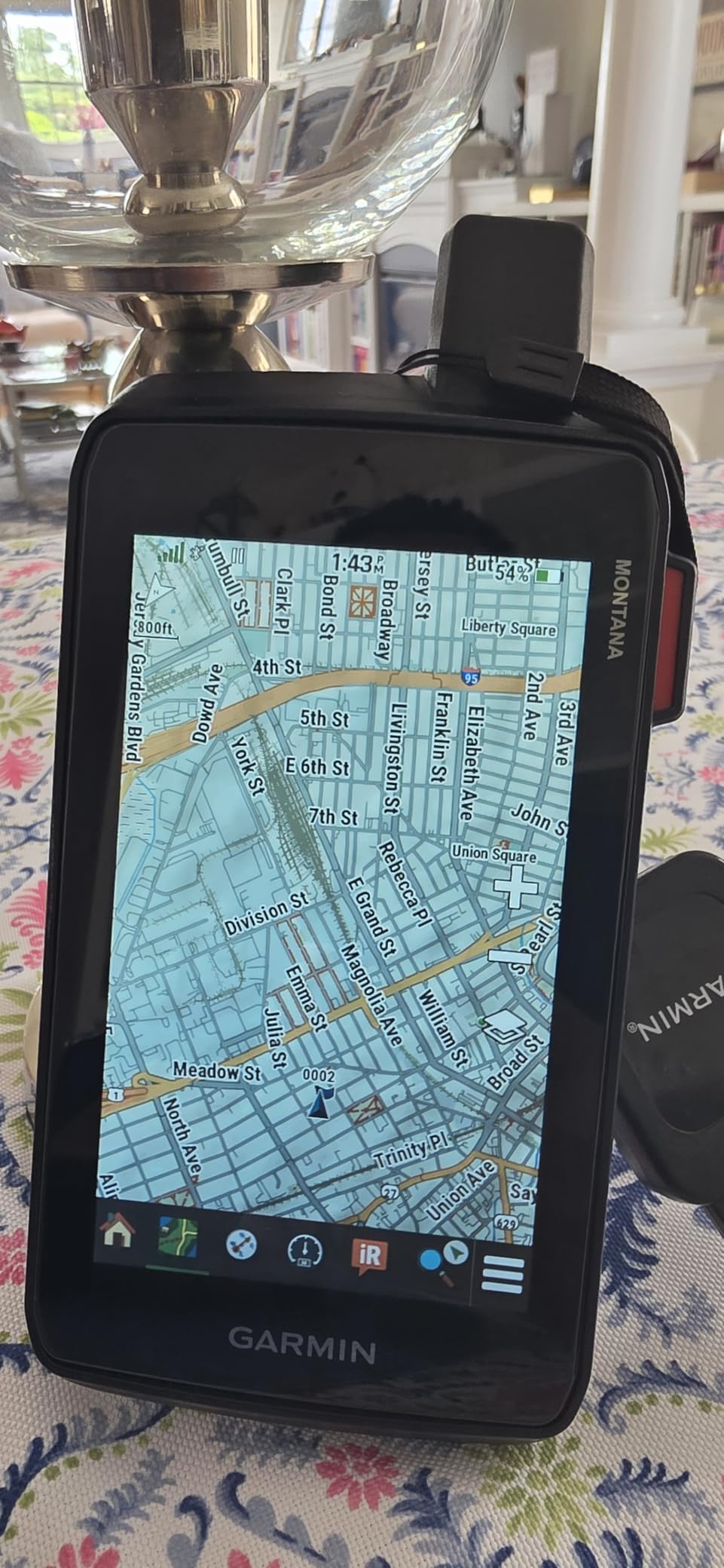Garmin Montana 710i, Rugged GPS Handheld Navigator with Built-in inReach Technology customer photo 1