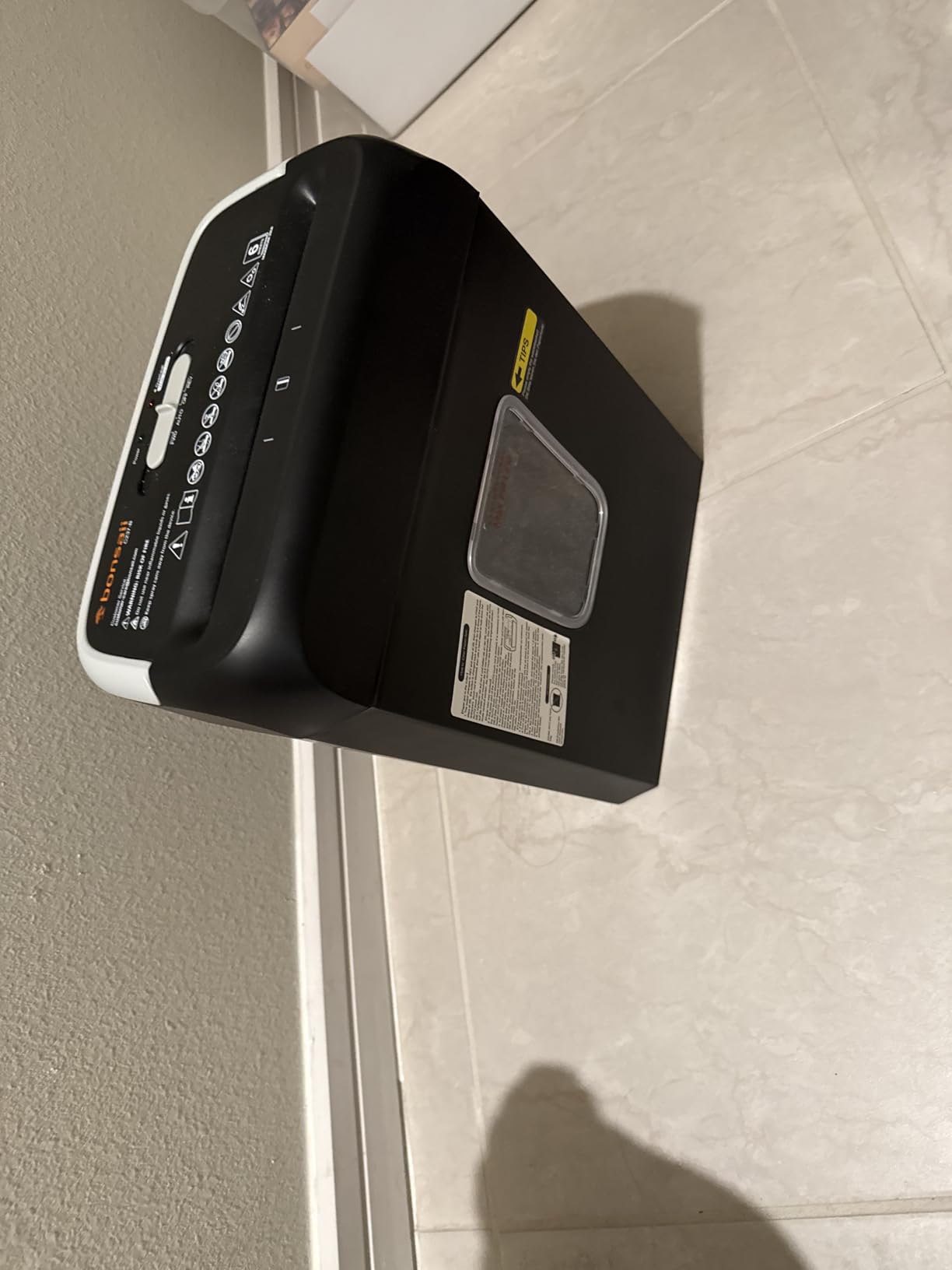 Bonsaii Paper Shredder for Home Use, 3.4 Gal Wastebasket, 6 Sheet Crosscut Paper Credit Cards, Staples, and Clips Shredder for Home Office Use, Portable Handle Design (C237-B New Version) customer photo 1