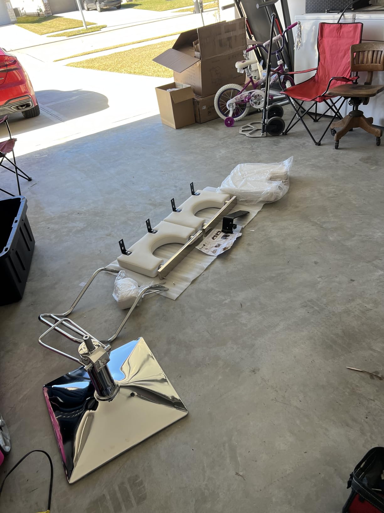 Heavy Duty Barber Chair, 360° Swivel Reclining Salon Chair for Hair Stylist, Height Adjustable Hydraulic Hairdressing Chair with Footrest for Barber Shop, Beauty Salon, Hairdressers customer photo 1