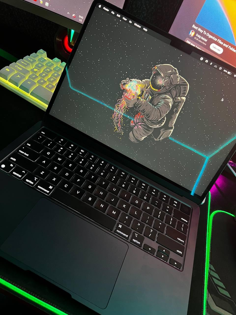 Apple 2022 MacBook Air with Apple M2 Chip, 13-inch, 16GB RAM, 256GB SSD Storage, Space Gray (Renewed) customer photo 2