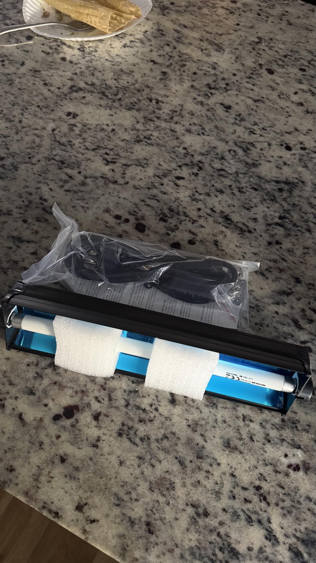 8W T5 10.0 UVB Reptile Light Fixture 12