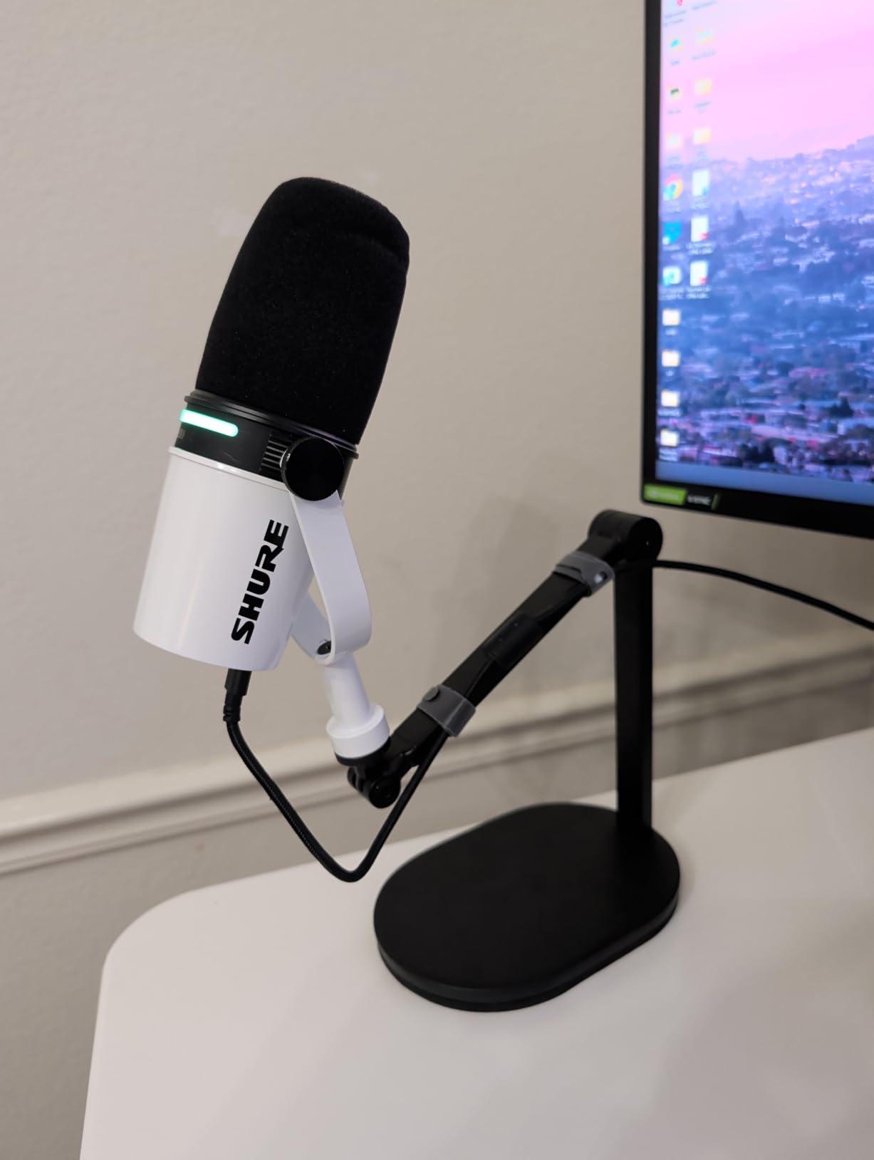 InnoGear Studio Mic Stand, Max Load 2.64 lb Microphone Arm Desk Mount Desktop Microphone Stand for Fifine AM8 K669B Blue Yeti HyperX QuadCast SoloCast AT2020, Webcams Cameras, Black customer photo 2