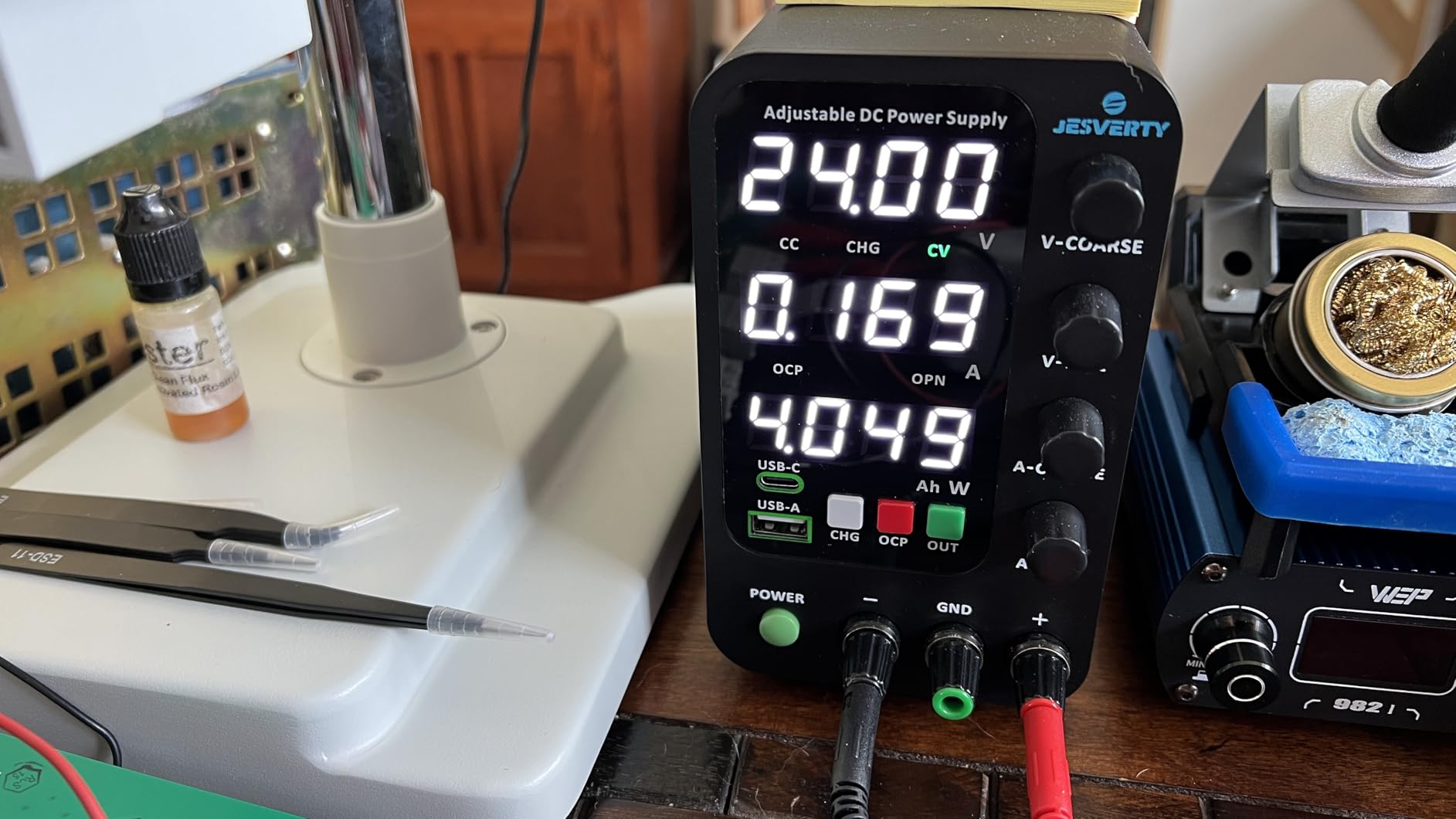 DC Power Supply Variable, 0-32V 0-10A Switching Bench Power Supply with Intelligent Charging Mode, 20W USB & Type-C Quick-Charge, Encoder Knob, Output Switch, 4-Digit LED Display - SPS-3010C customer photo 2