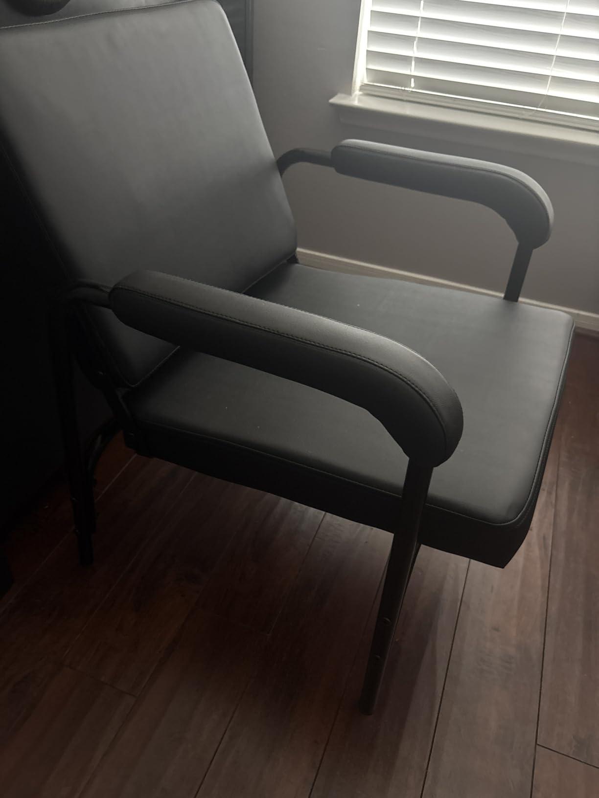 Shampoo Chairs Reclining Shampoo Chairs for Salon Barber Chair Hair Stylist Chair Auto Recline Salon Chair Spa Beauty Equipment for Hair Stylists, Tattoo Artists, Cosmetologists customer photo 1