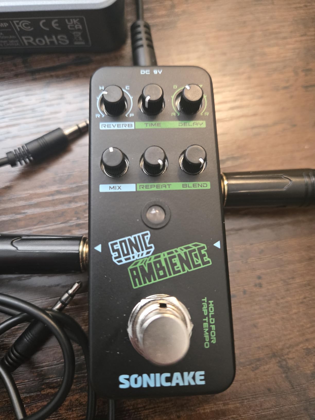 SONICAKE Fuzz Guitar Pedal, Mini Fuzzy Effect Pedal for Electric Guitar and Bass, 3 Classic Muff Sound, True Bypass - Fazy Sandwich customer photo 1