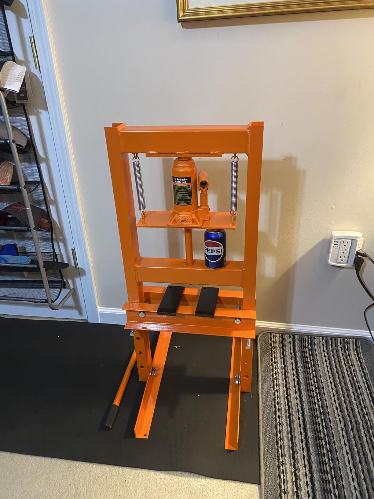 VEVOR Hydraulic Shop Press, 20 T H-Frame Pneumatic Shop Press with Press Plate, Stable Garage Floor Adjustable Hydraulic Press with Triangular Support, Fit for Bending, Straightening & Stamping customer photo 1