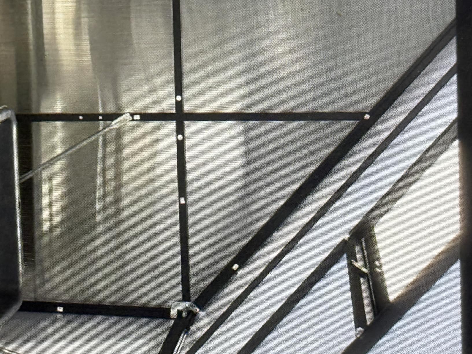 6×4FT Small Greenhouse, Walk in Greenhouse with Electronic Thermometers, Enhanced Aluminum Small Greenhouse for Outdoors and Garden Planting, Withstands Bad Weather to Protect Vegetable or Plants customer photo 2