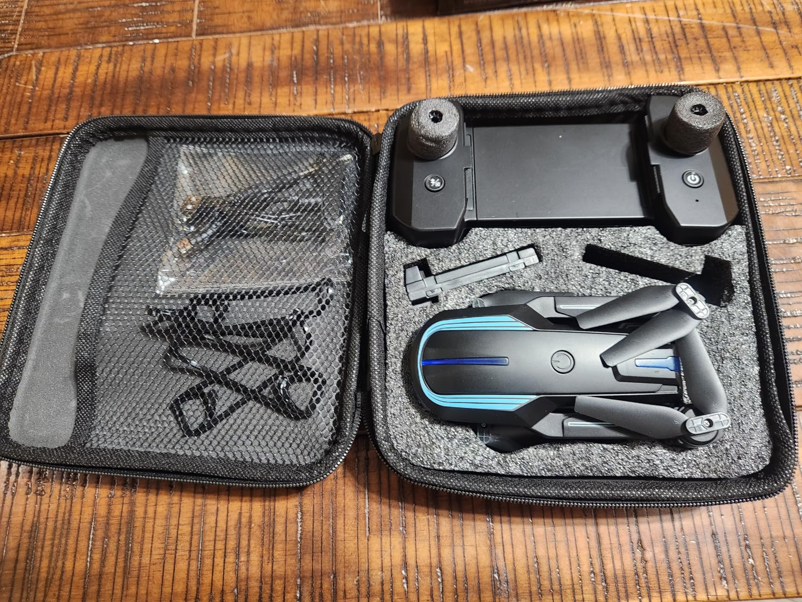 Drone with Camera for Adults Beginners Kids, Fun 1080P Foldable Mini Drone for Exciting Indoor Outdoor Play, RC Quadcopter with 2 Batteries, One Key Start, Easy to Fly, Altitude Hold, 3D Flips customer photo 2