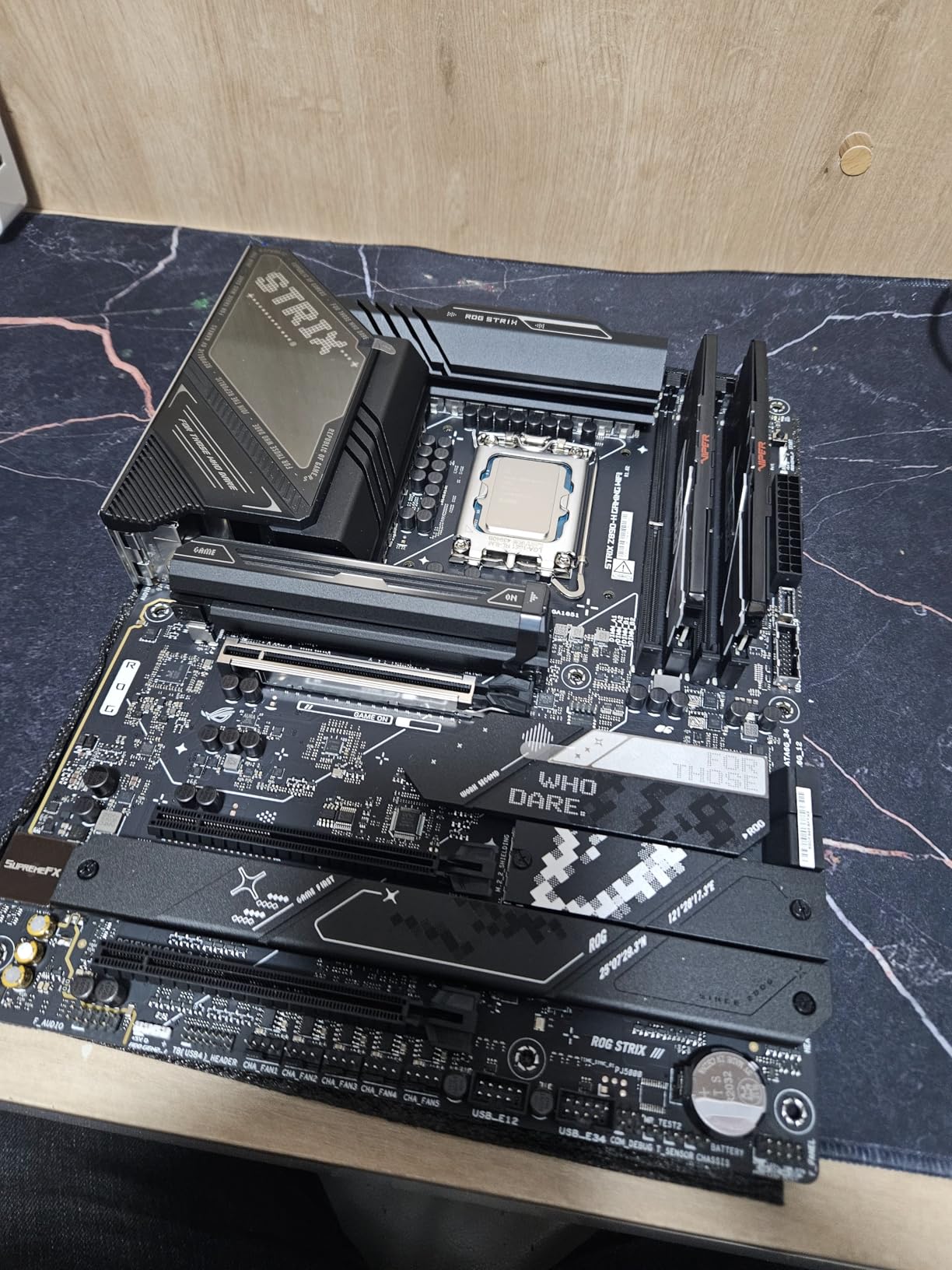 ASUS ROG Strix Z890-H Gaming WiFi Z890 LGA 1851 ATX Motherboard, Intel Core Ultra Series 2 Ready, Advanced AI PC-Ready, 16+2+1+2 Stages, DDR5, 5Gb LAN, WiFi 7, 4X M.2, PCIe 5.0, USB Type-C, AI OC customer photo 2