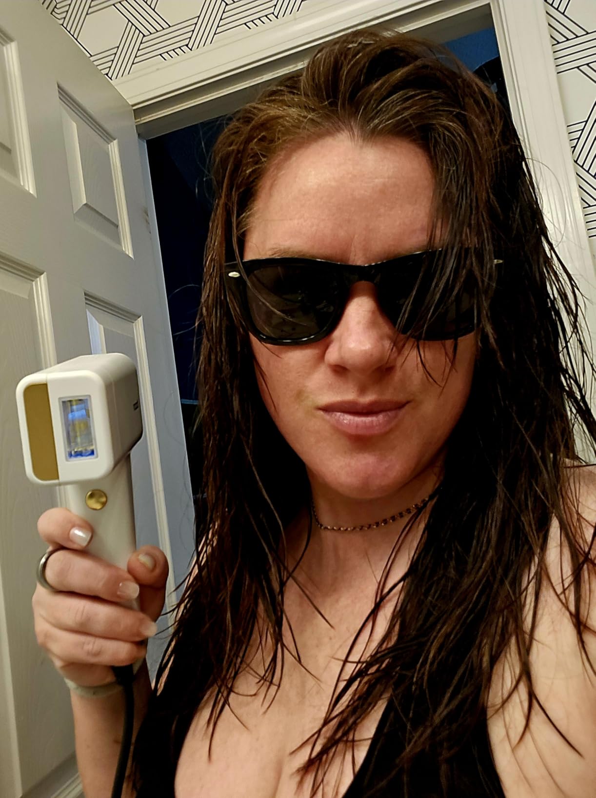 Nood NEW Flasher Pro - IPL Laser Hair Removal Device & Anti-Aging Red Light Therapy for Women & Men - Pain-free, Permanent, Visible Results After First Use & Works Everywhere Hair Grows - Gloss White customer photo 1