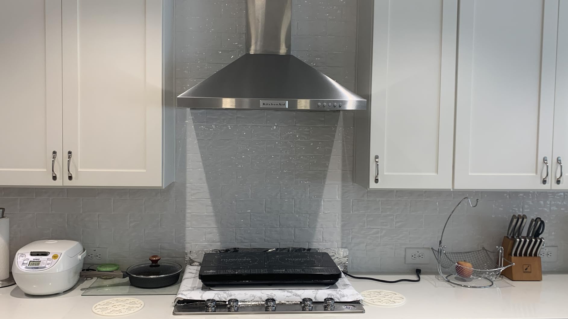 Nuwave Double Pro Cooktop Induction Countertop Burner, Portable, 900/1500/1800W with Dynamic Watt Technology, 50F to 575F, 8 inch Heating Coil, Shatter-Proof Ceramic Glass, Seamless IMD Touch Panel customer photo 2