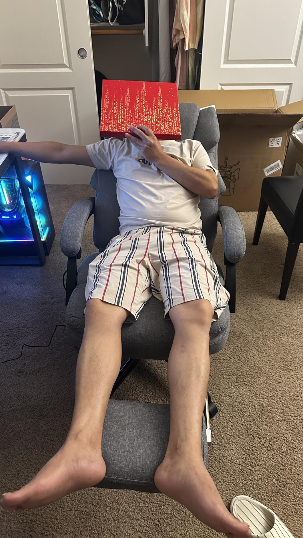 Massage Office Chair with Foot Rest, 6 Points Vibration and Heat Home Office Desk Chairs for Heavy People, 400lbs Reclining Managerial Chairs, Ergonomic Executive Chair (Cream) customer photo 2