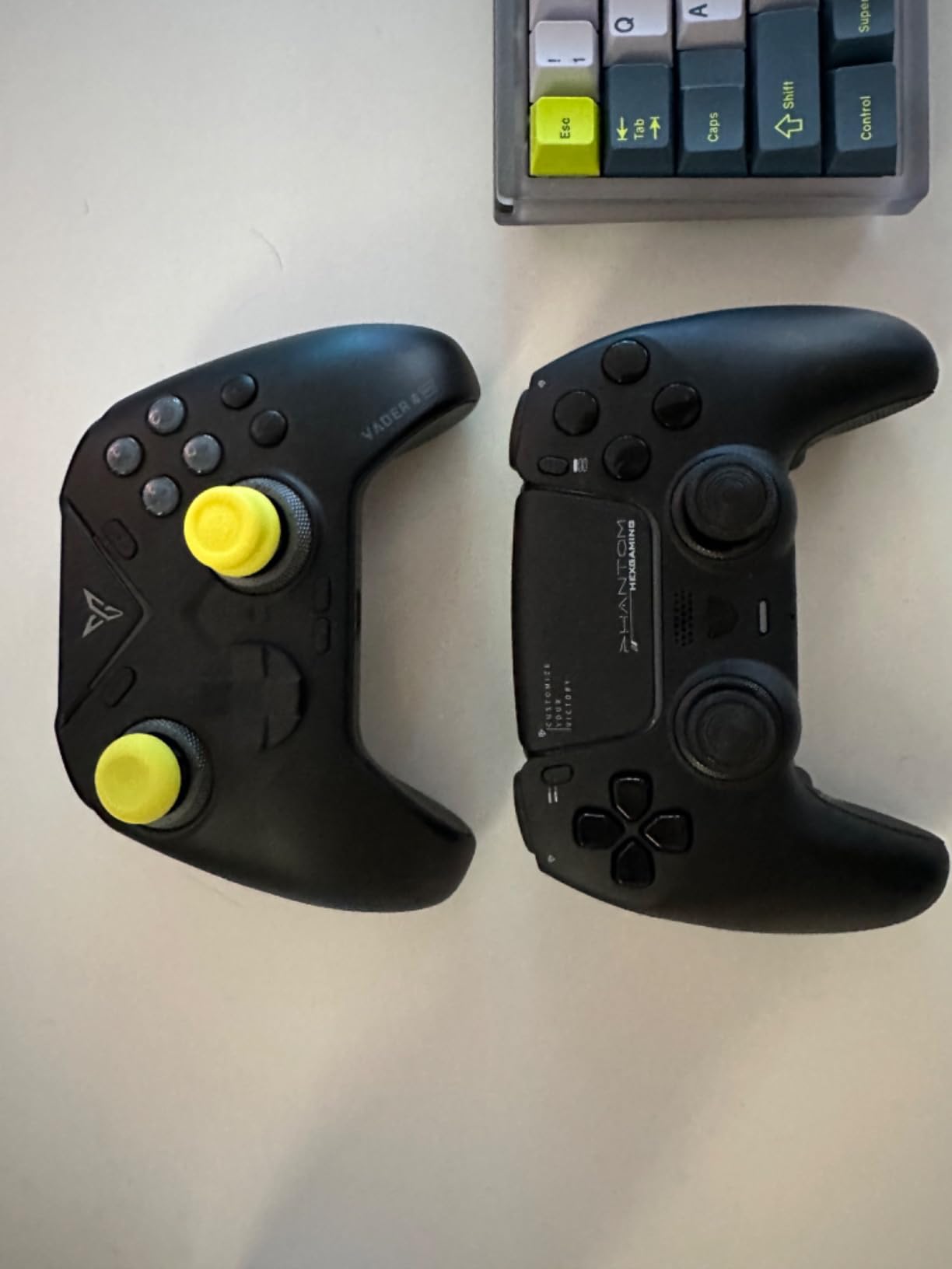 HEXGAMING PHANTOM Pro Controller with 4 Remappable Buttons, 6 Remapping Profiles, 8 Interchangeable Analog Stick, and Adjustable Triggers Compatible with ps5, PC, Mobile - Hall Effect Orochi customer photo 1