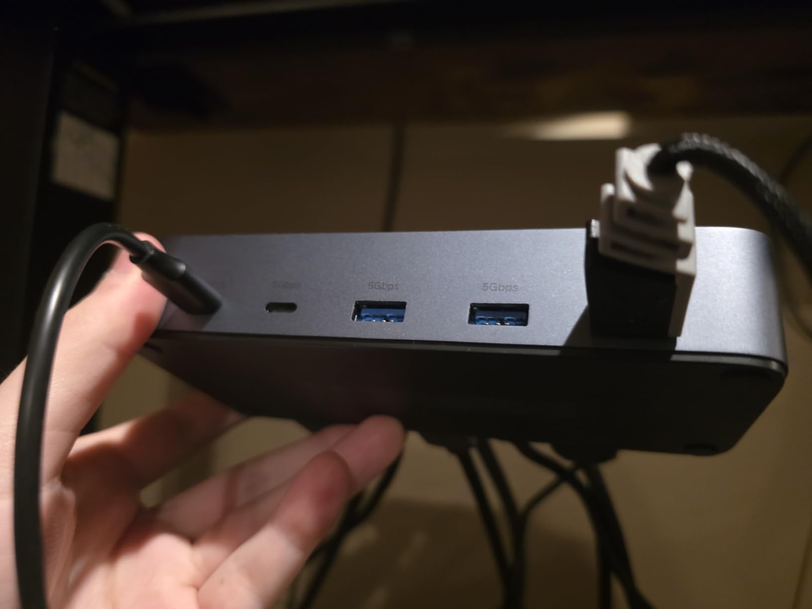 UGREEN 8K@60Hz Displayport KVM Switch 2 Monitors 2 Computers, Aluminum with 4 USB 3.0 Ports for 2 Computers Share Dual Monitors Keyboard Mouse Printer with 2 USB Cables/Power Adapter/Controller customer photo 2