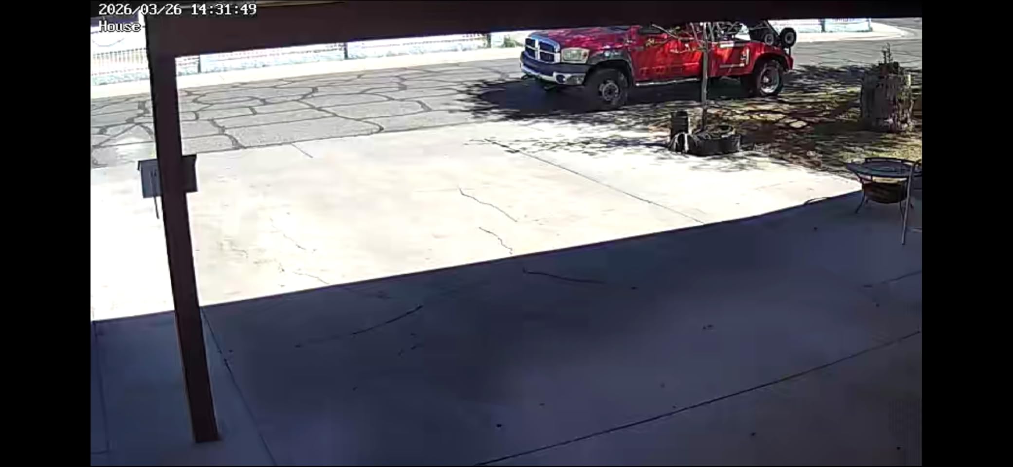 Wireless Security Camera System, CAMCAMP 24/7 Recording Security Cameras Wireless Outdoor 16CH NVR PTZ View 2.4G& 5G WiFi Auto Human Tracking Smart Color Night Vision for Home CCTV Surveillance Kit(8) customer photo 1