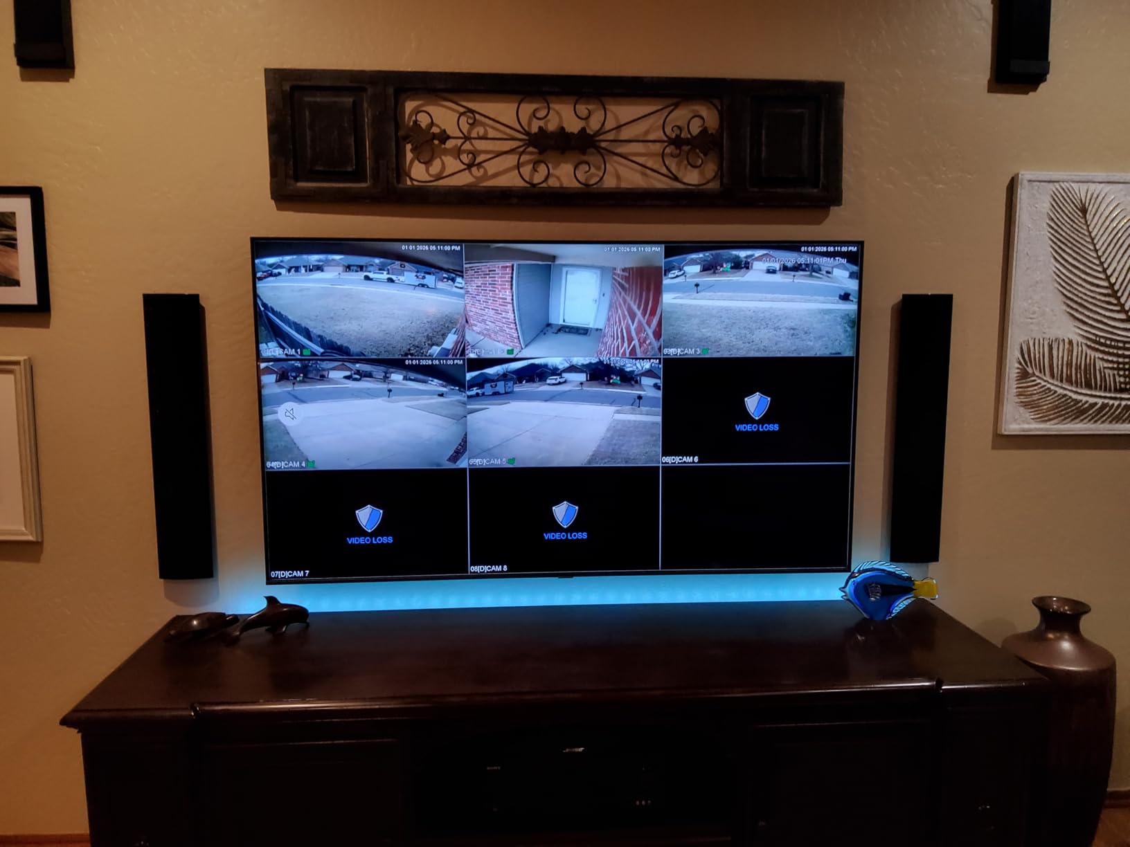 Wireless HDMI Transmitter and Receiver,1080P Full HD Wireless Video Transmission System with Loop Out,1300FT Los Range,0.05s Delay,for Streaming from DSLR,Laptop,Setop Box to TV/Projector IR Support customer photo 2