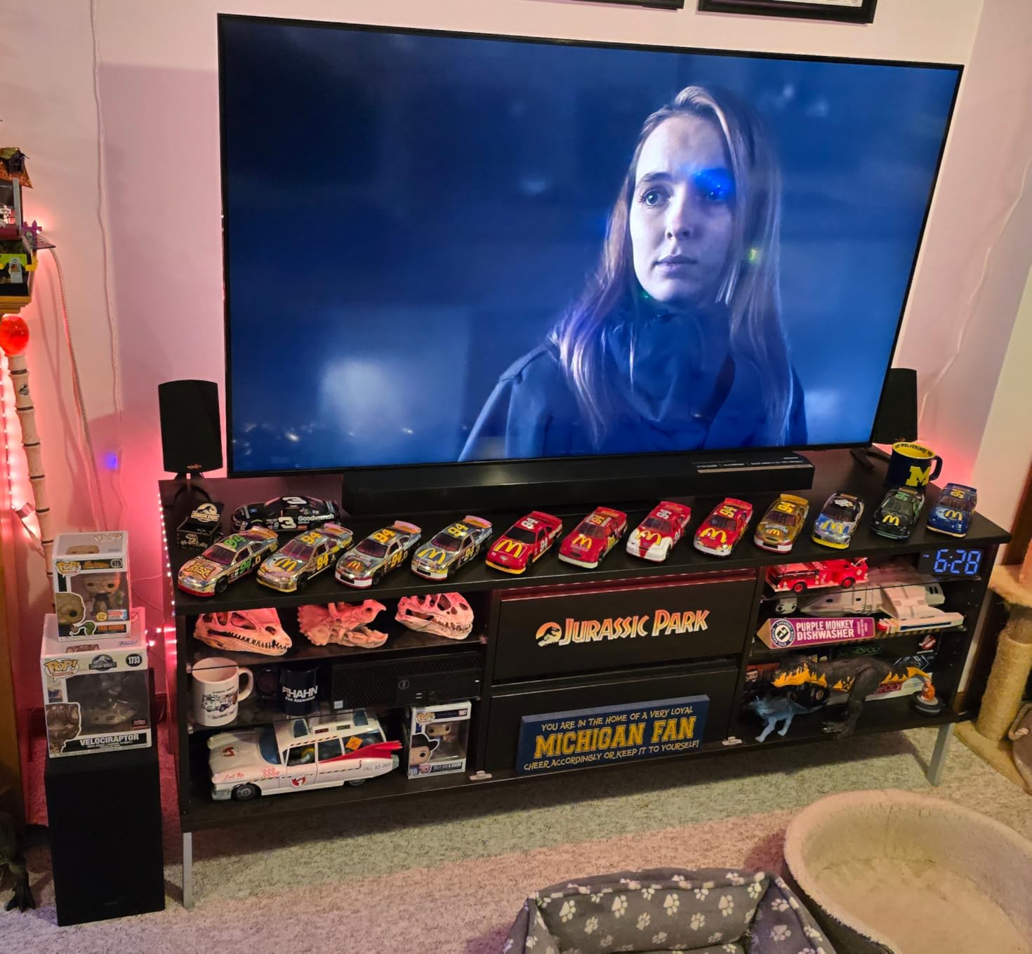 Samsung B-Series Soundbar HW-B750F 5.1ch with Subwoofer (2025 Model), Voice Enhance Mode, Q-Symphony, Adaptive Sound customer photo 1