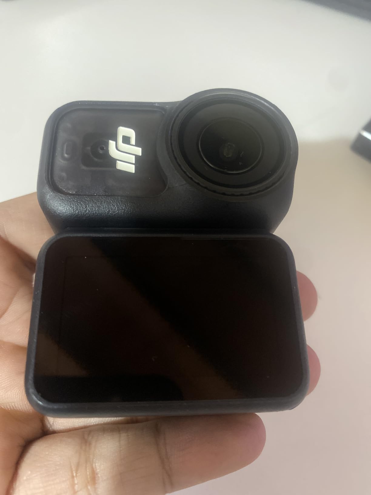 DJI Osmo Nano Standard Combo (128GB) - Small 4K/60fps Vlogging Camera with a 1/1.3