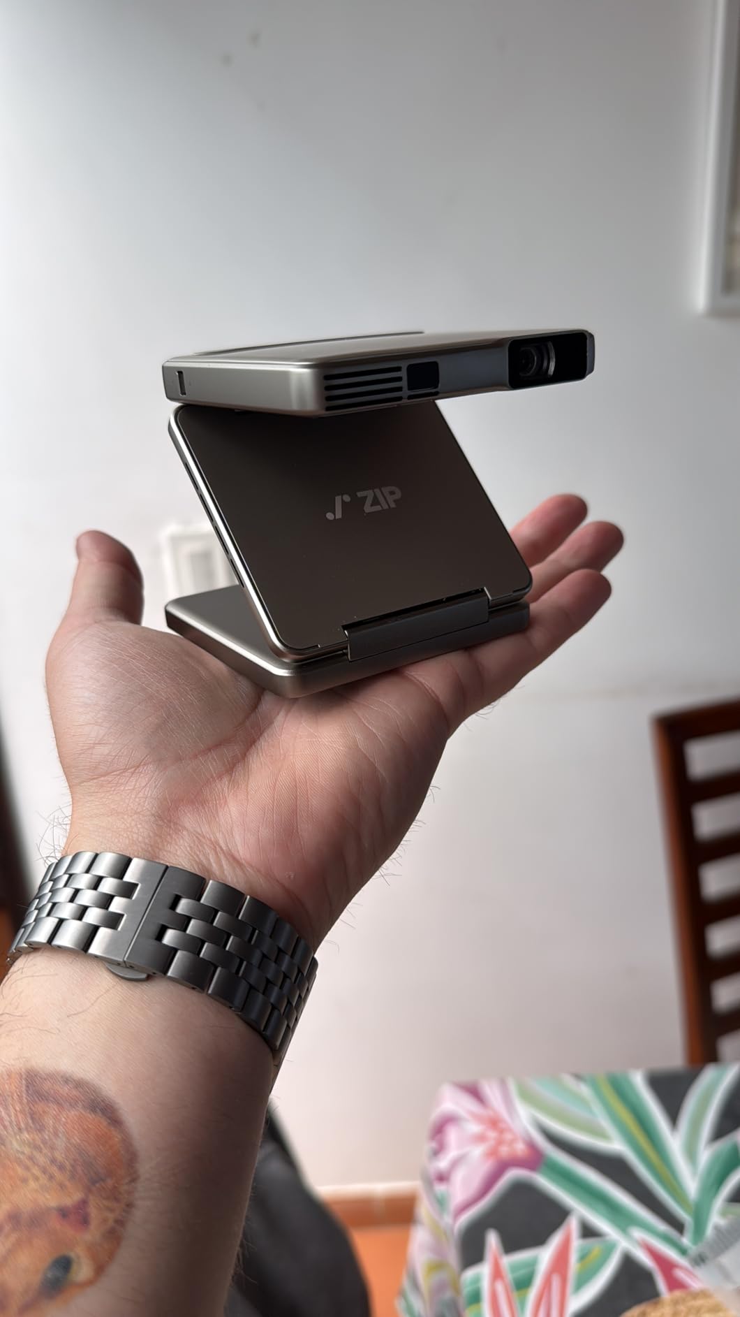 Aurzen ZIP Tri-Fold DLP Ultra-Portable Mini Pocket Projector, Bluetooth 5.4, Screen Mirroring, ToF Zero-Lag Focus, 5000mAh Battery, USB-C Powered, Pico Projector for Travel, Sewing, Drawing, Gold customer photo 2