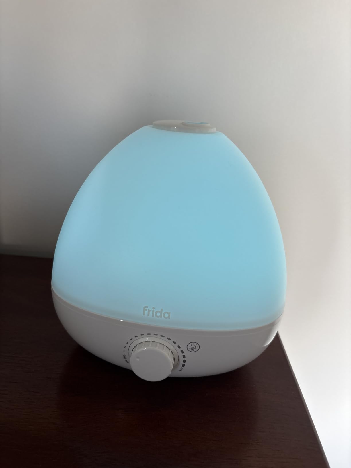 Frida Baby 3-in-1 Cool Mist Humidifier for Large Rooms, Top Fill Humidifier for Bedroom, Allergy Relief, 60 Hour Runtime + Nightlight, Auto Shut-Off, Quiet, Carry Handle, Essential Oil Diffuser customer photo 2