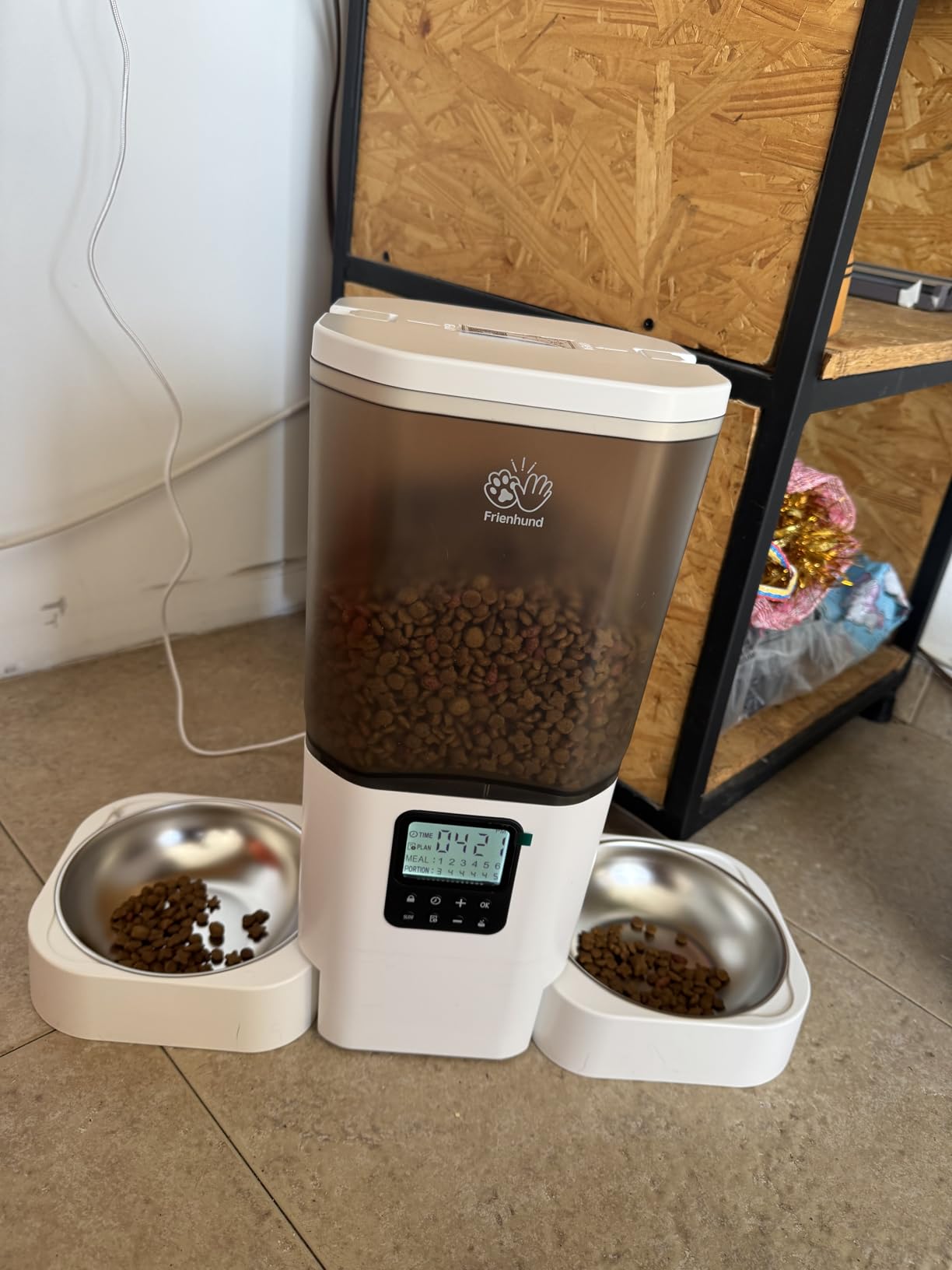 Dual Automatic Cat Feeder with Camera for 2 Cats: 5G WiFi Automatic Dog Feeder with Night Vision, 7L Auto Cat Food Dispenser with Two Camera for Multiple Pet, Easy to Clean-29 Cup(ACF180W-A) customer photo 1