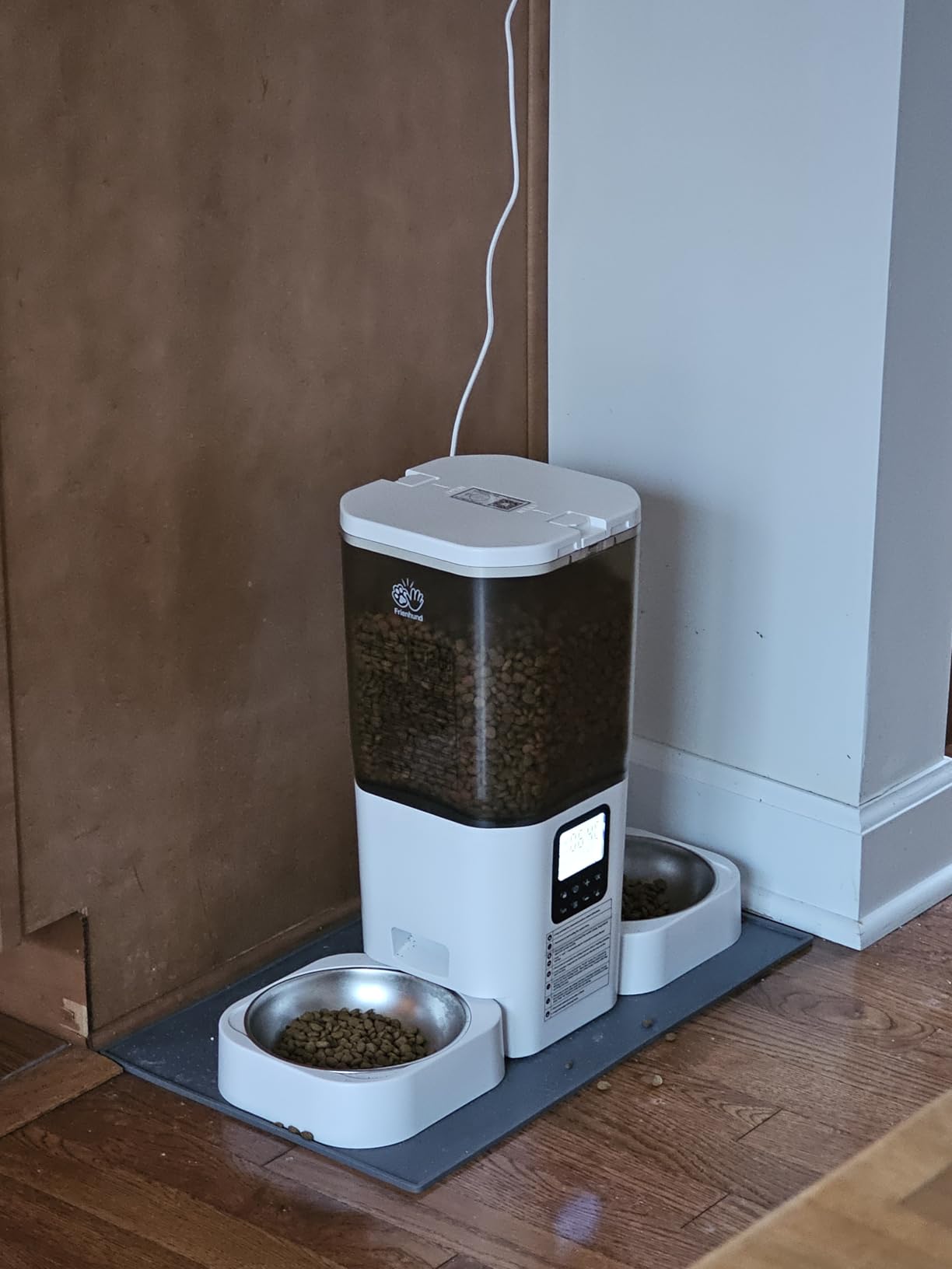 Dual Automatic Cat Feeder with Camera for 2 Cats: 5G WiFi Automatic Dog Feeder with Night Vision, 7L Auto Cat Food Dispenser with Two Camera for Multiple Pet, Easy to Clean-29 Cup(ACF180W-A) customer photo 2