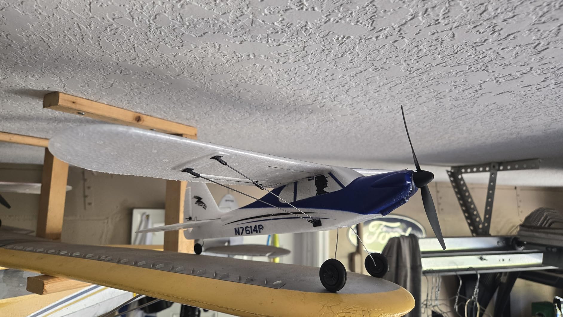 volantexrc 4 CH RC Plane TrainStar 500mm Brushless Remote Control Airplane Fighter RTF with 6-Axis Gyro,3 Modes & Aerobatics, 2.4GHz Radio Controlled Aircraft for Beginners & Adults (Red) customer photo 2