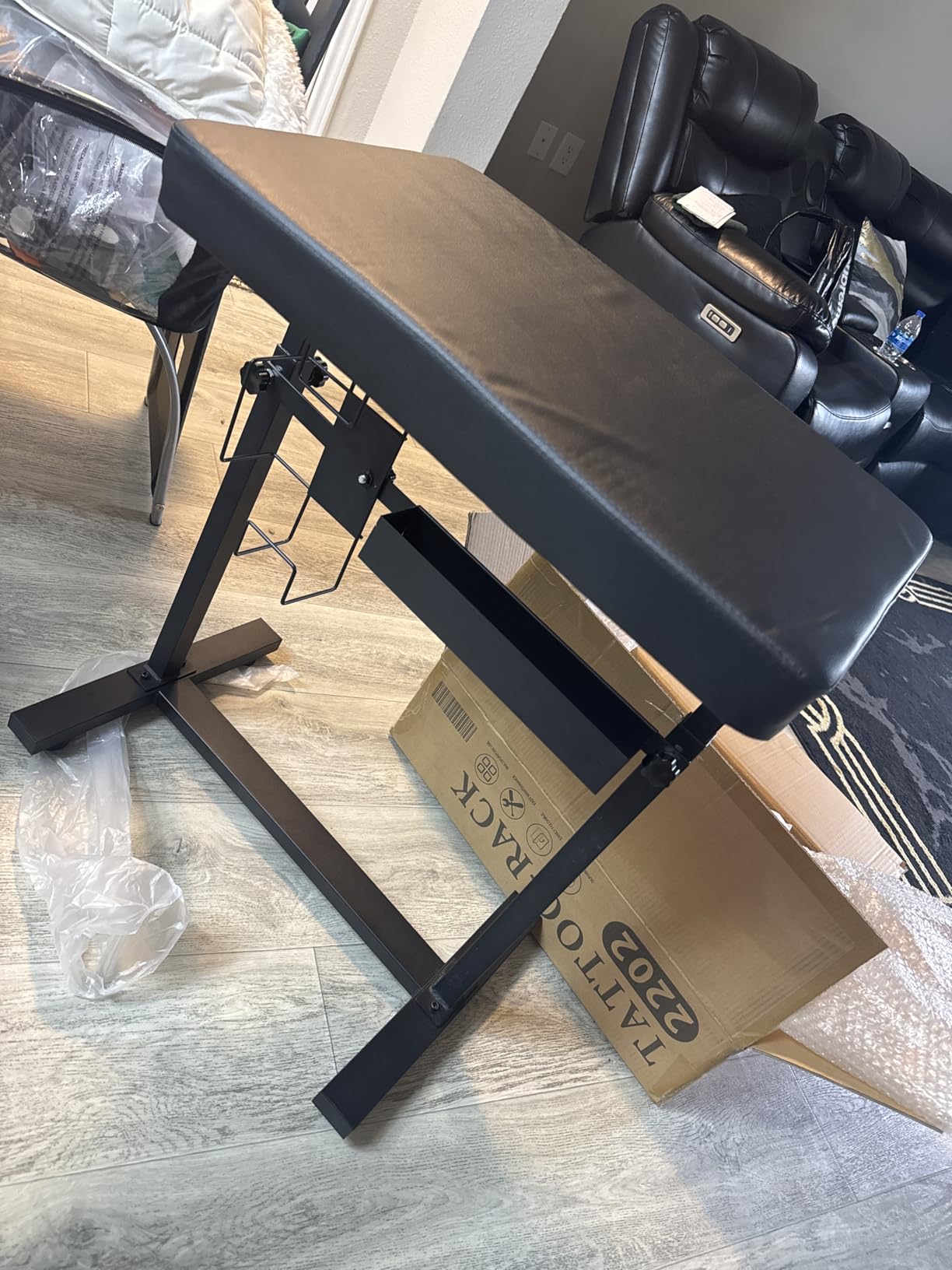 Tattoo Arm Rest Stand, Large Armrest Tattoo with Rack and Storage Compartment, Tattoo Armrest Stand with PU Leather Soft Sponge Pad, Adjustable Height & Angle for Tattoo Supplies customer photo 1