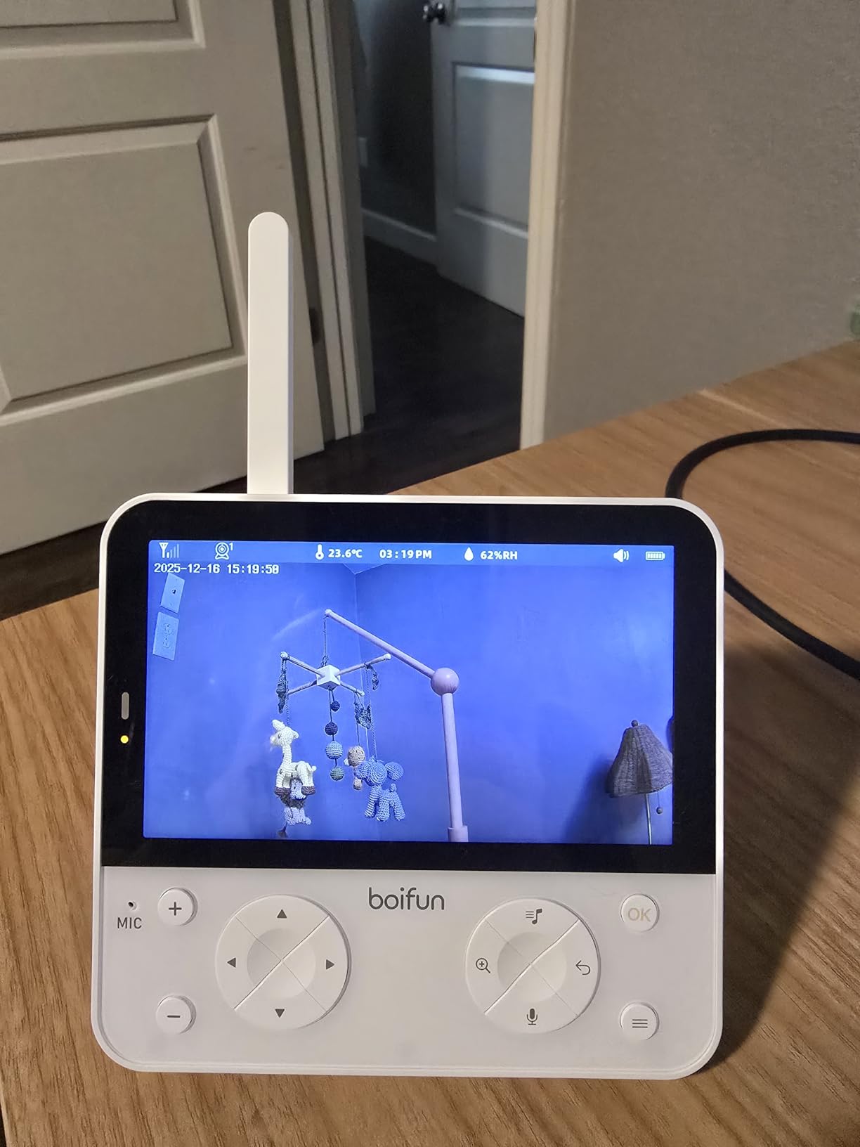 BOIFUN AI Baby Monitor with Camera and Audio, Safety Alerts (Tummy Sleeping & Face Area), WiFi Smartphone APP Control, Colorful Night Light, 2K HD Night Vision, Motion & Cry Detection, Two-Way Talk customer photo 1