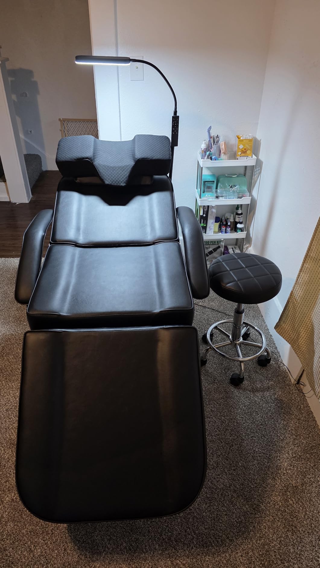 Tattoo Chair for Client, Esthetician Facial Bed with Hydraulic Stool, Lash Massage Table with 2-Tray, Multi-Purpose Black Lash Bed for Artist Spa Salon Beauty Equipment, Black customer photo 2