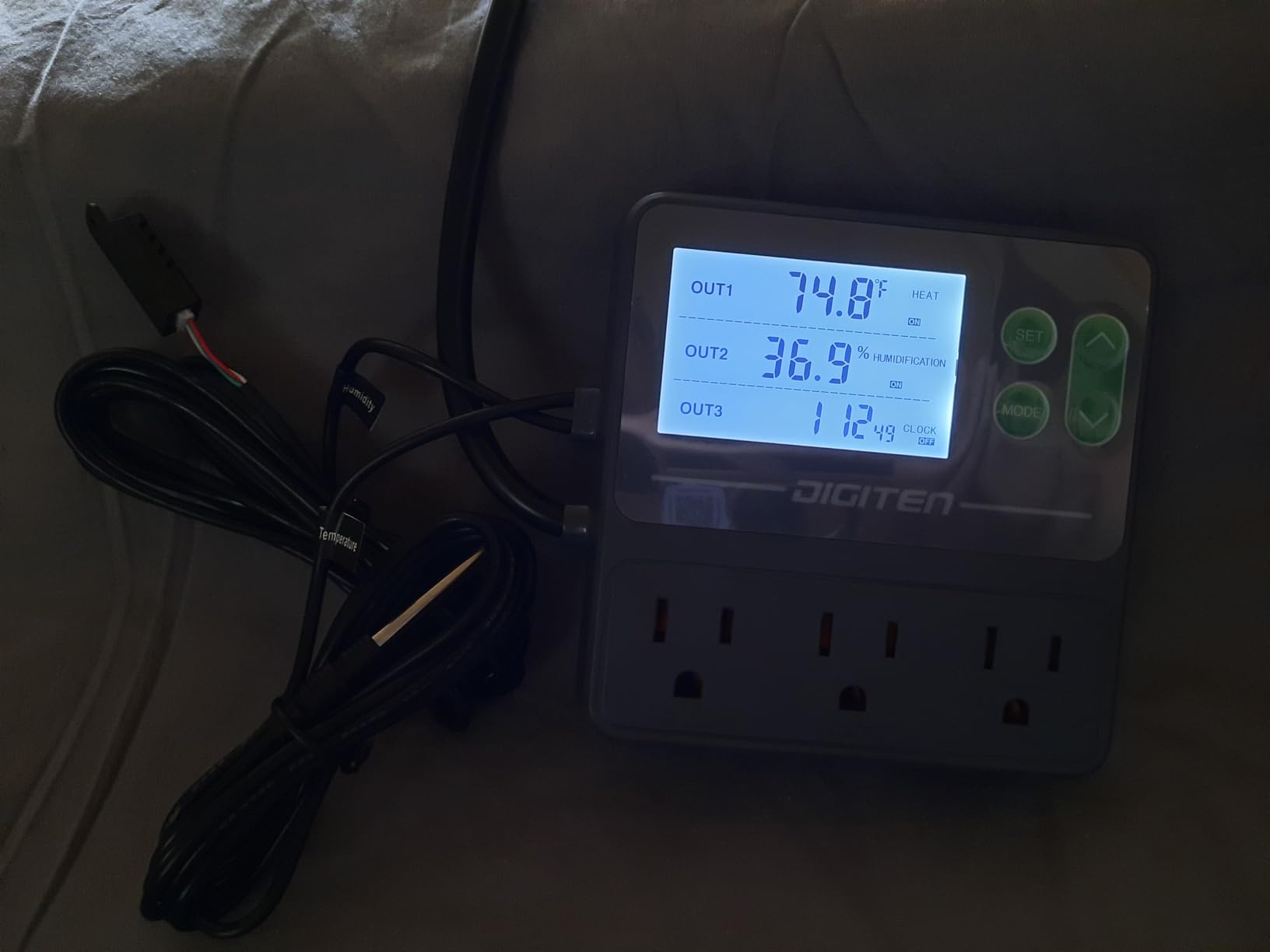 DIGITEN Temperature and Humidity Controller with Timer - 3 Outlet, 2 Separate Probes for Greenhouse Control customer photo 1