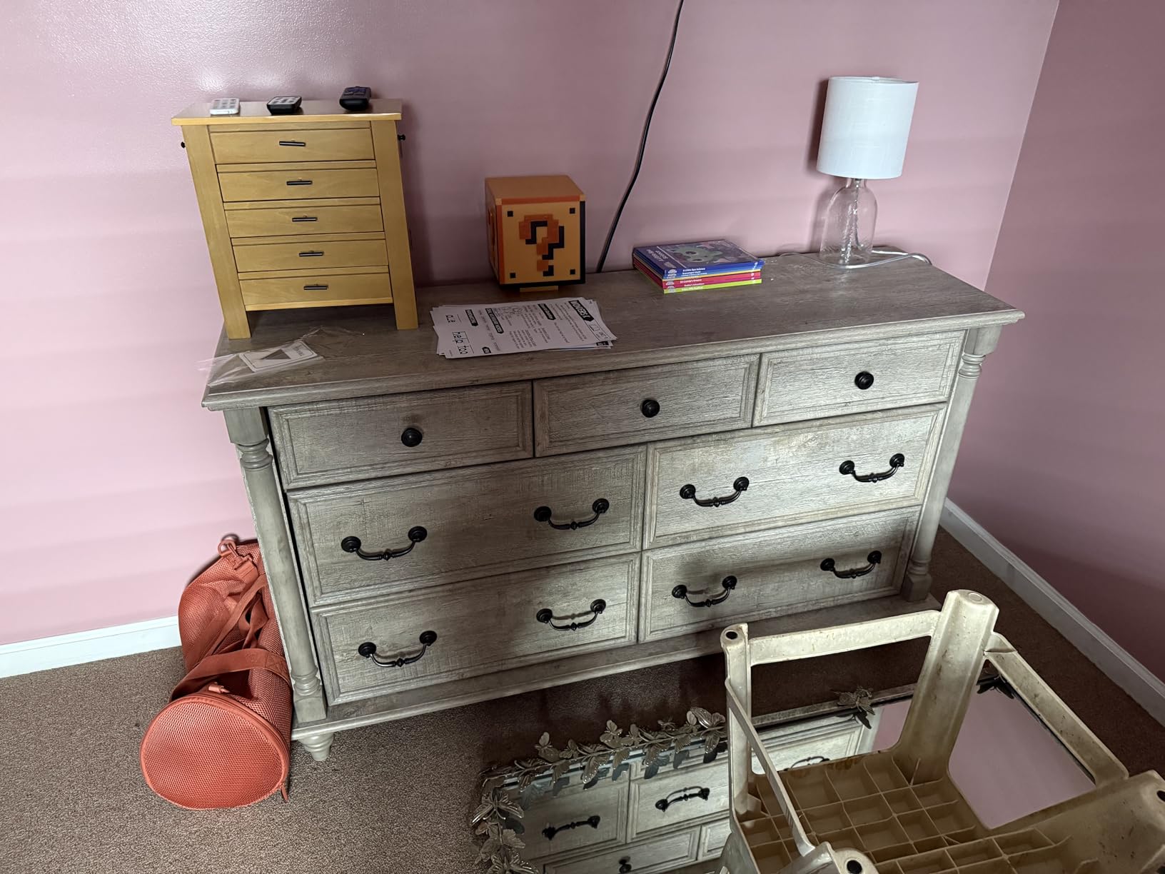 T4TREAM Farmhouse 7 Drawers Dresser Chests for Bedroom with 4 Solid Wood Feet, Tall Wide Wood Country Rustic Chest of Drawers, Storage Dressers for Bedroom, Living Room, Natural Oak customer photo 1