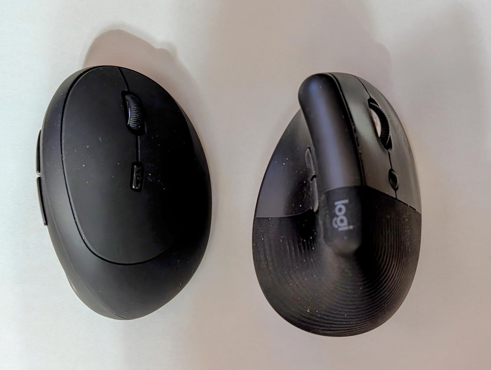 TECKNET Ergonomic Mouse, Bluetooth Wireless Vertical Mouse, Rechargeable Battery, Quiet Clicks, 4800 DPI Adjustable, BT5.0/3.0 & 2.4G Connect, Easy to use, Wide Compatibility - Black customer photo 1