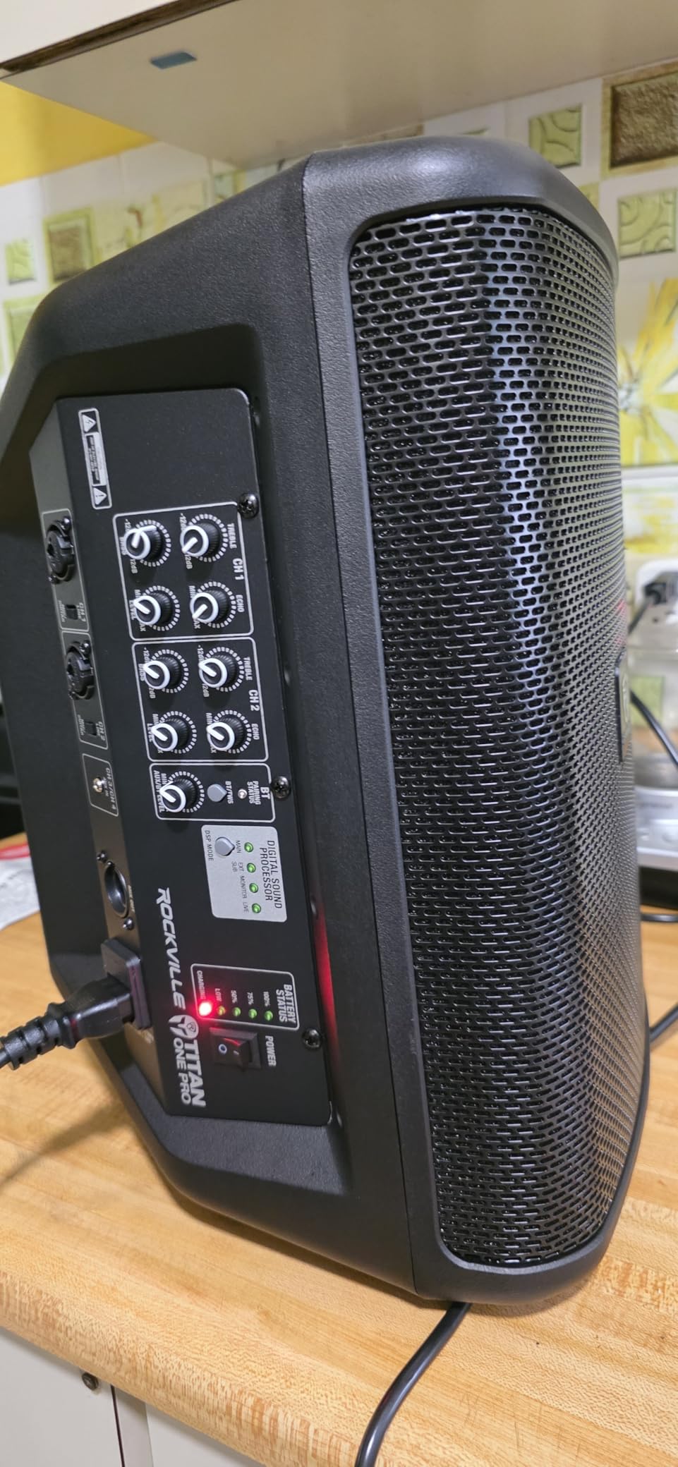 Rockville TITAN ONE PRO 600W 8-Inch Battery-Powered PA Speaker, Bluetooth, DSP Modes, TWS, 15-Hour Battery, Built-in Mixer customer photo 2