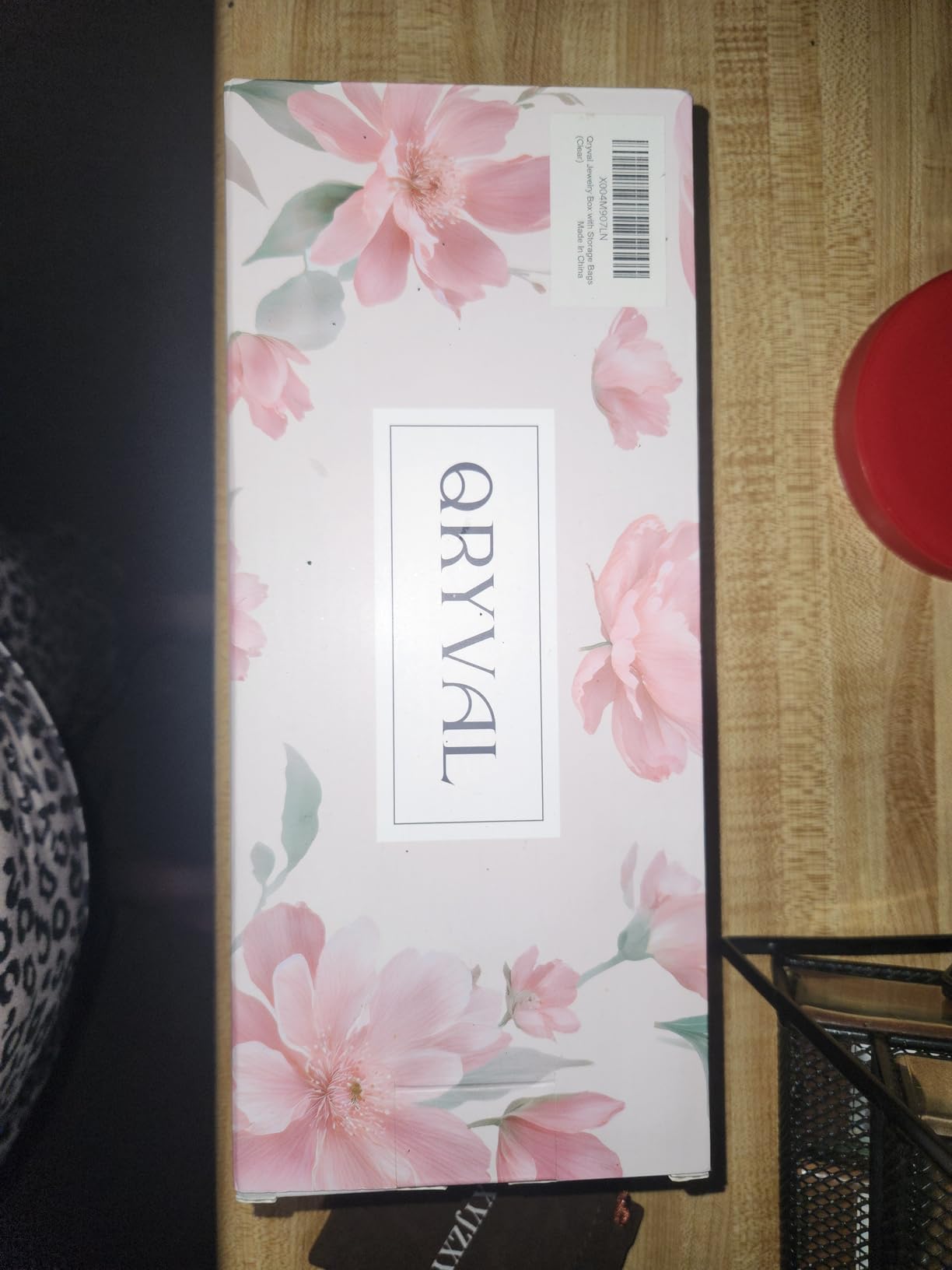 Qryval Jewelry Organizer and Storage Box with 24 EVA Anti Tarnish Bags, Travel Acrylic Case for Earrings, Necklaces & Rings customer photo 2