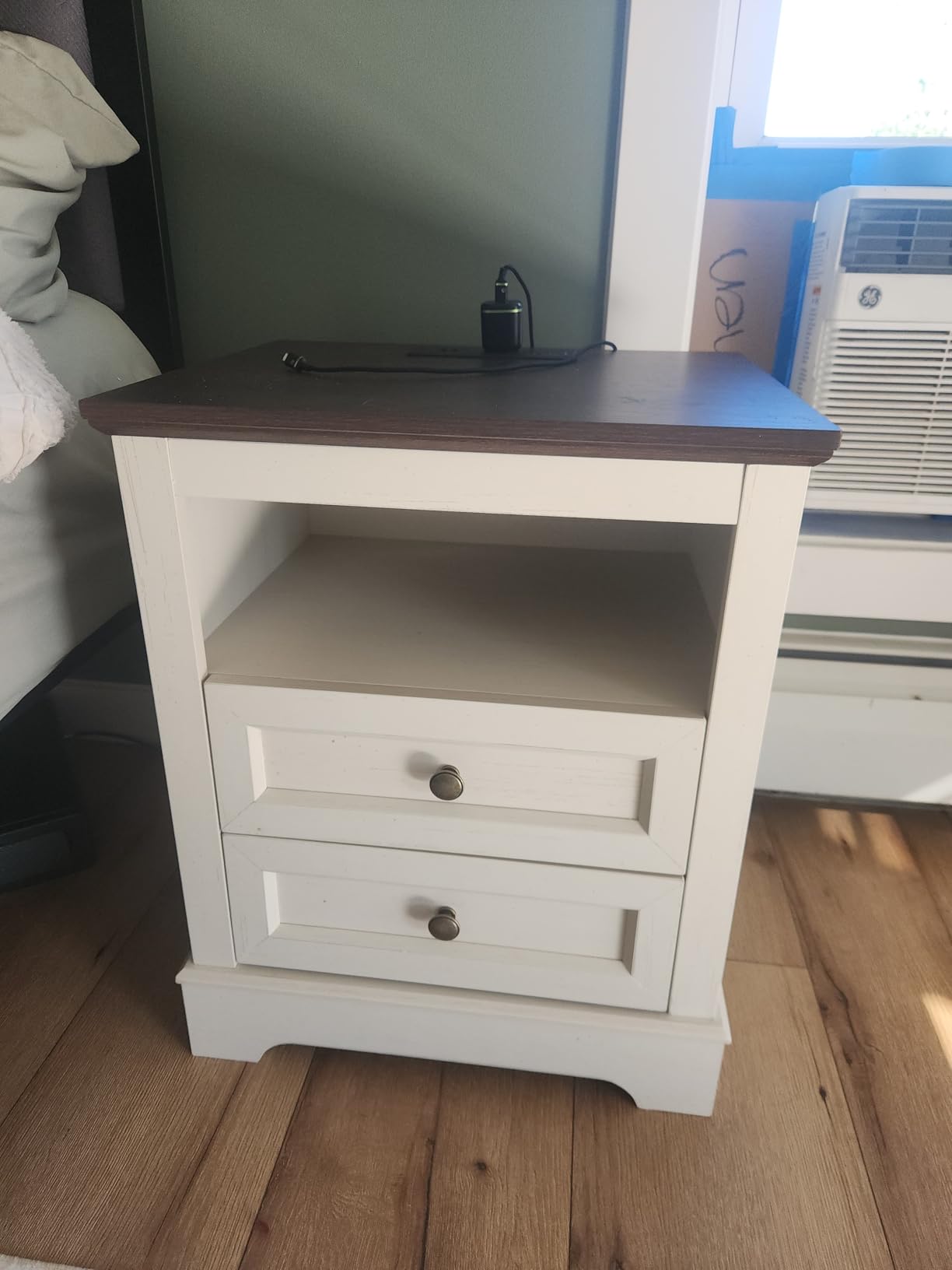 LOUVIXA Farmhouse Bedroom Sets of 4, 4Pcs Farmhouse Dresser Set, Including 9 Drawer Dresser, 5 Drawer Dressers and Nightstand Set of 2 with Charging Station (Brown Sets, 4 Pieces) customer photo 1