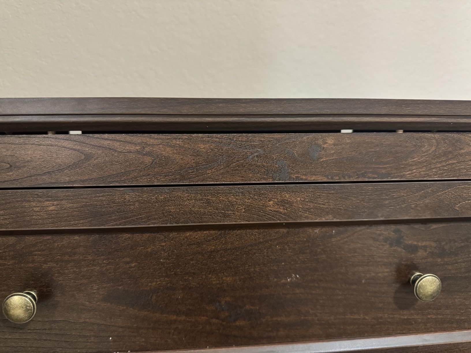 LOUVIXA Farmhouse Bedroom Sets of 4, 4Pcs Farmhouse Dresser Set, Including 9 Drawer Dresser, 5 Drawer Dressers and Nightstand Set of 2 with Charging Station (Brown Sets, 4 Pieces) customer photo 2