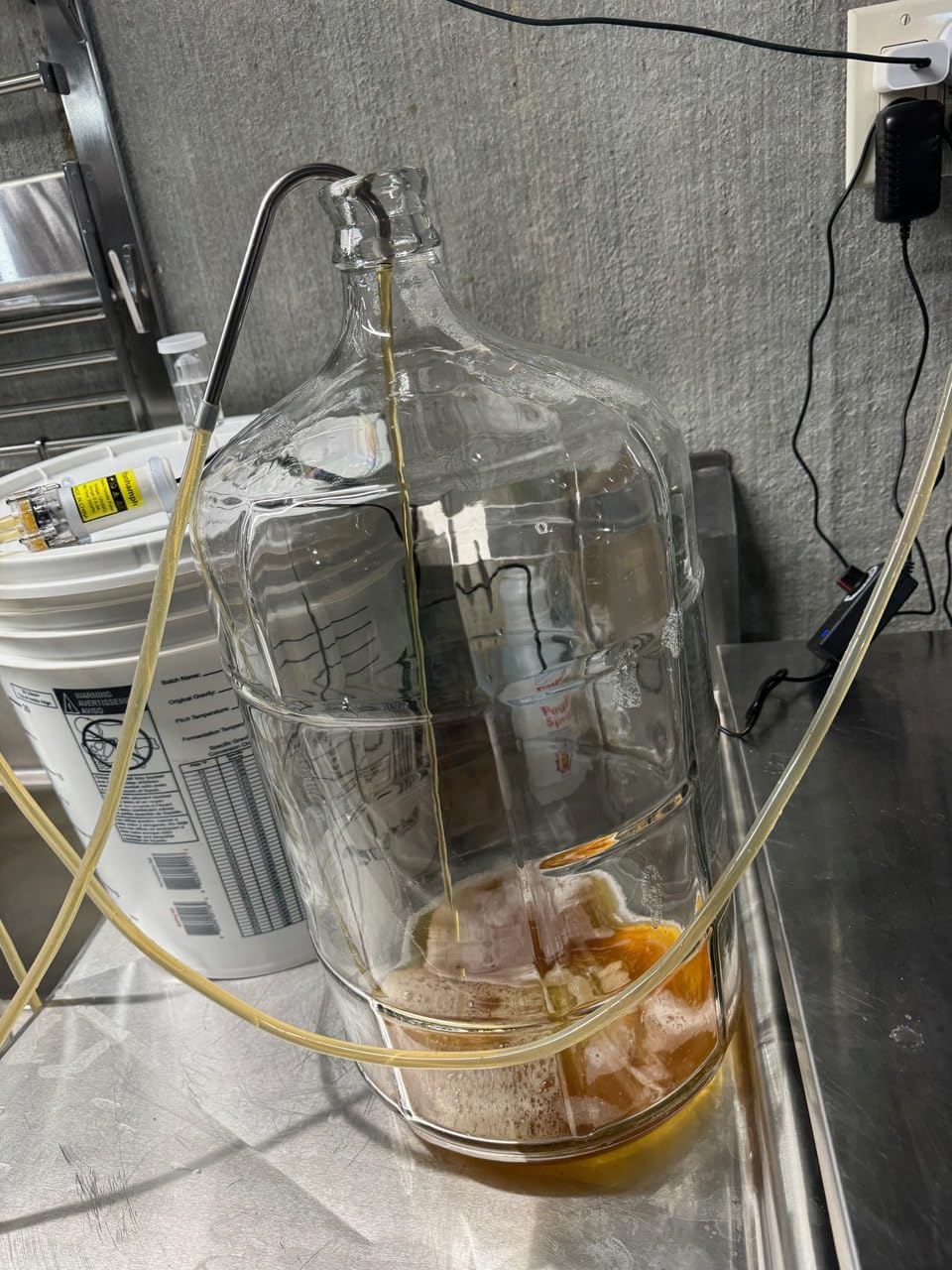 Food Grade Electric Water Transfer Pump 100-240V With Speed Adjustable for Ice Maker,Coffee Machine and Water Cooling,Auto Siphon Self Priming Pump for Bottling Home brew Wine,Beer and Kombucha,2L/Min customer photo 1