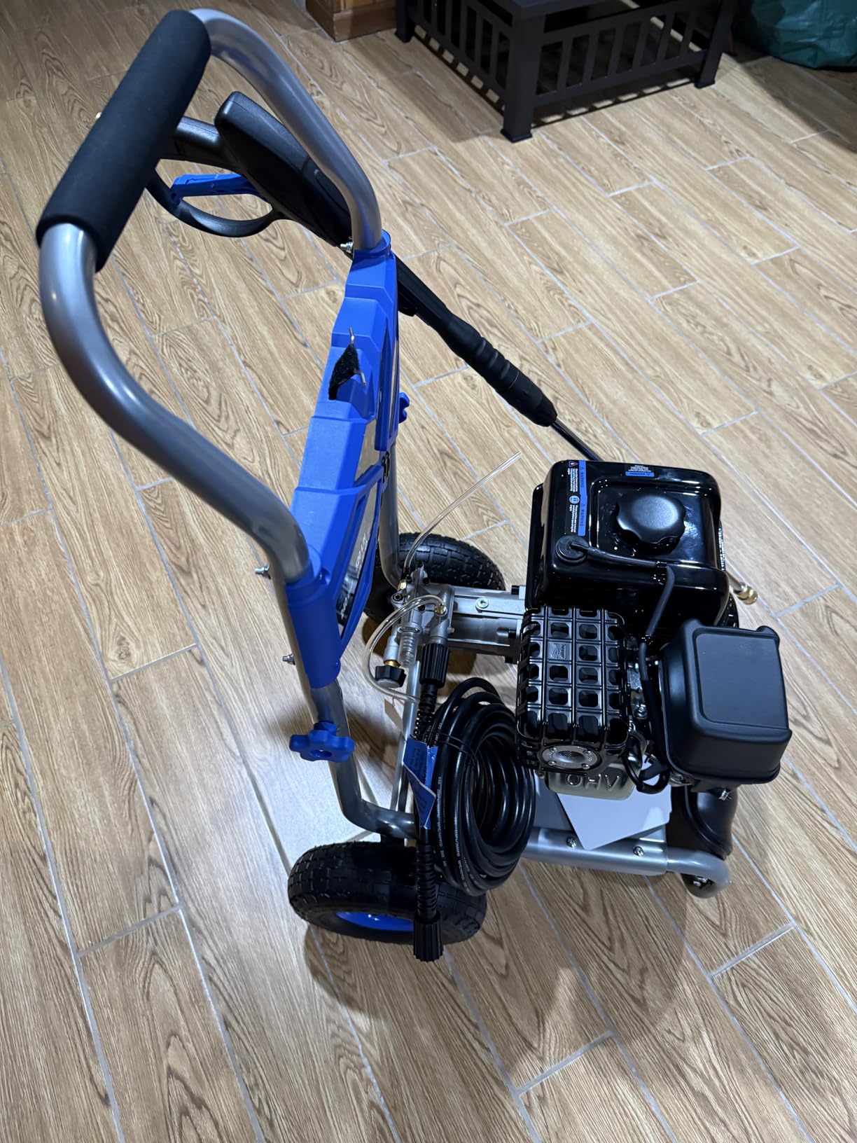 Gas Powered Pressure Washer 3500 PSI - 2.3 GPM Heavy Duty High Power Washer, 209CC 7HP Engine with 25Ft Pressure Hose, Axial Aluminum Pump, Soap Tank, 4 Quick Connect Nozzle (Blue) customer photo 1